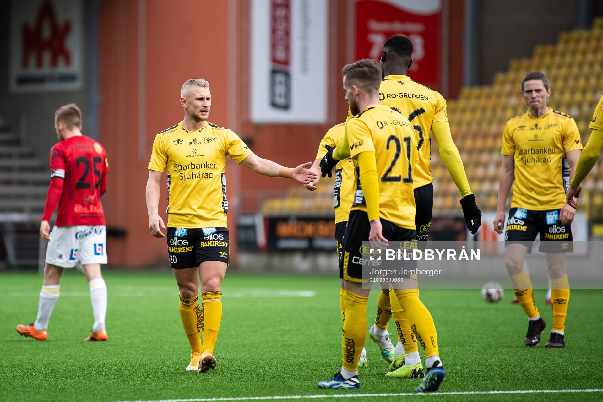 Elfsborgs Simon Strand jublar