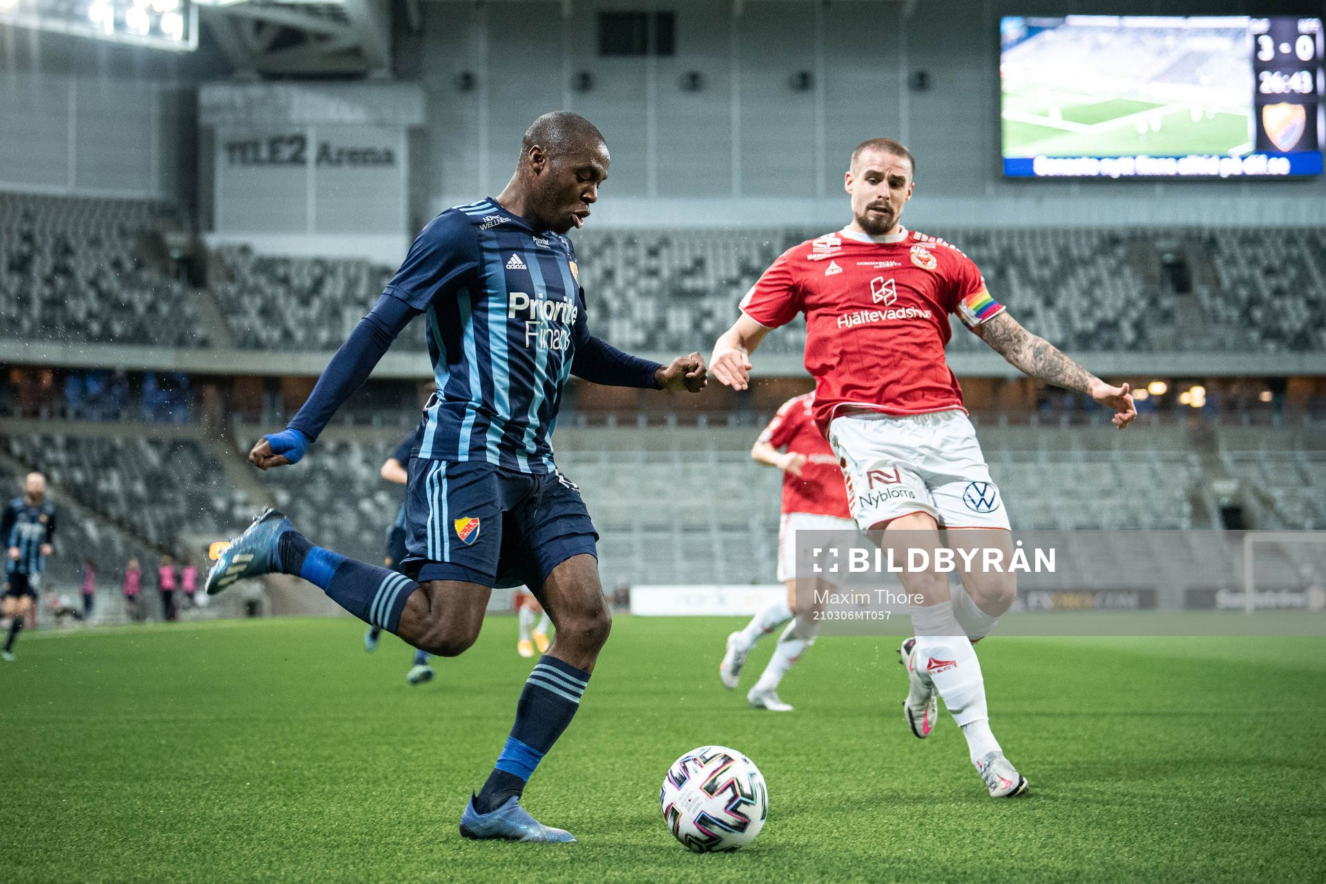 Djurgårdens Edward Chilufya och Kalmars Douglas Bergqvist