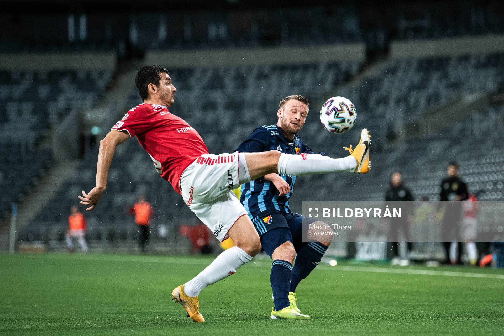 Kalmars Emin Nouri och Djurgårdens Nicklas Bärkroth
