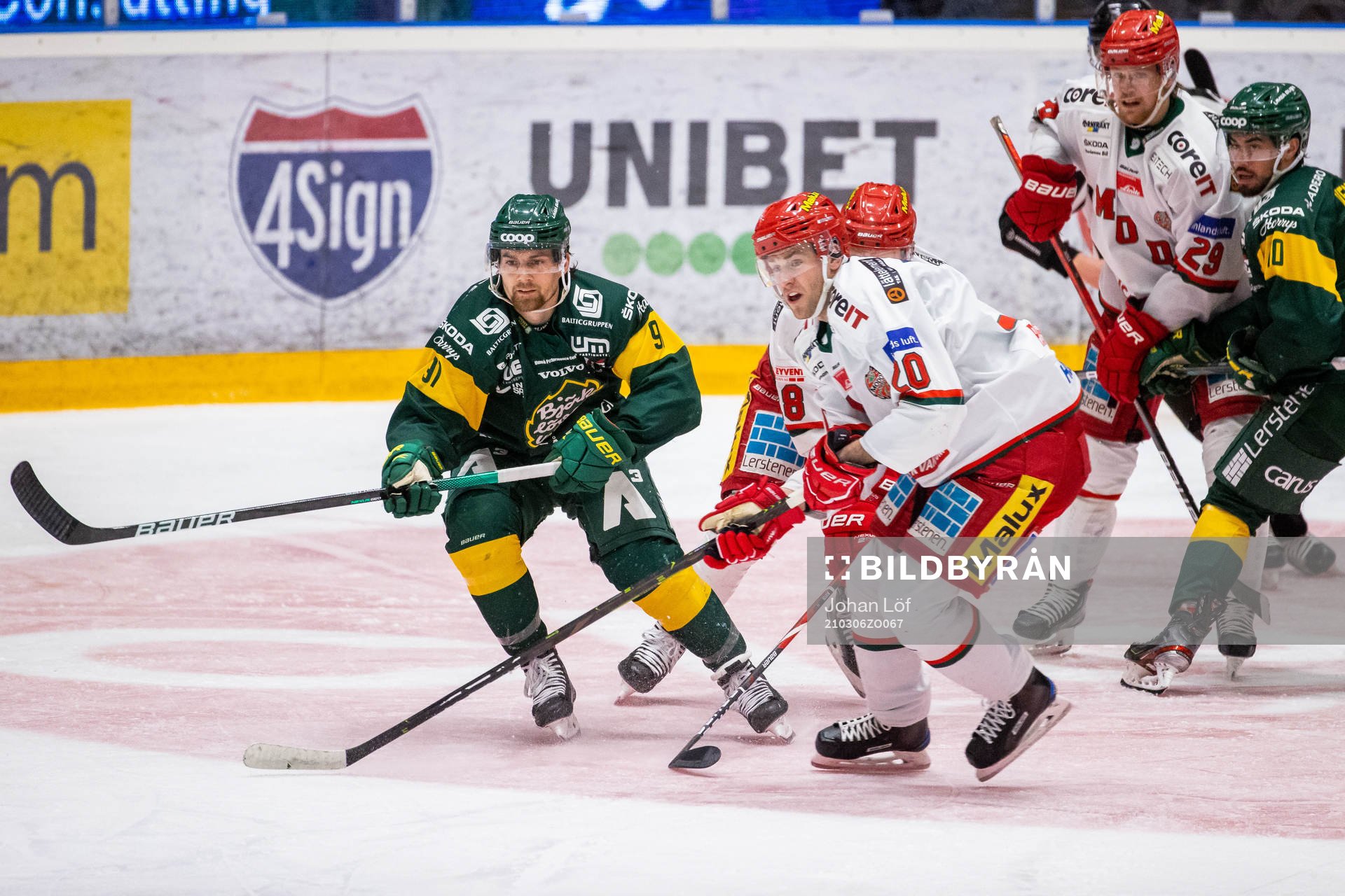 Björklövens Justin Crandall och Modos Markus Persson