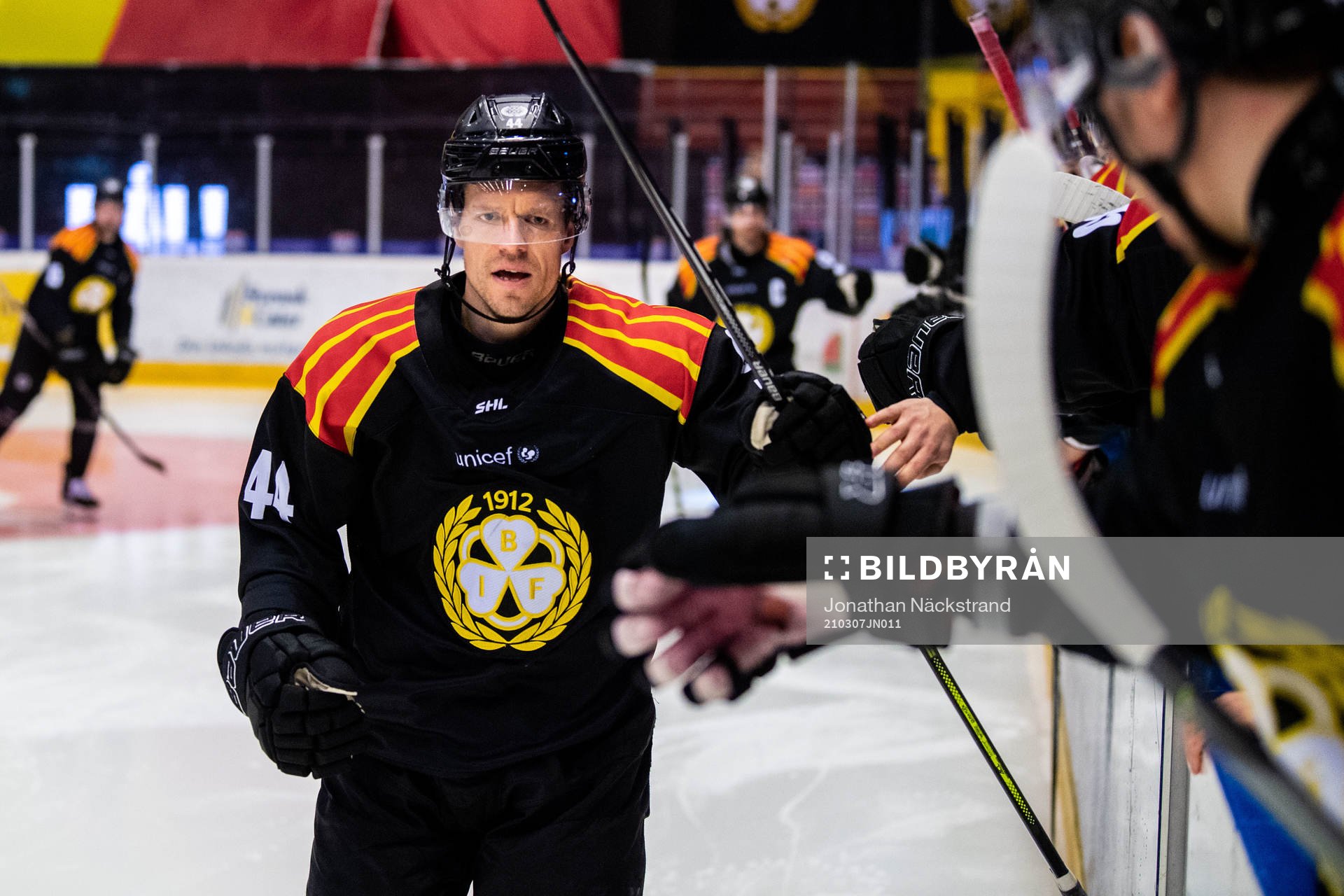 Brynäs Nicklas Danielsson jublar