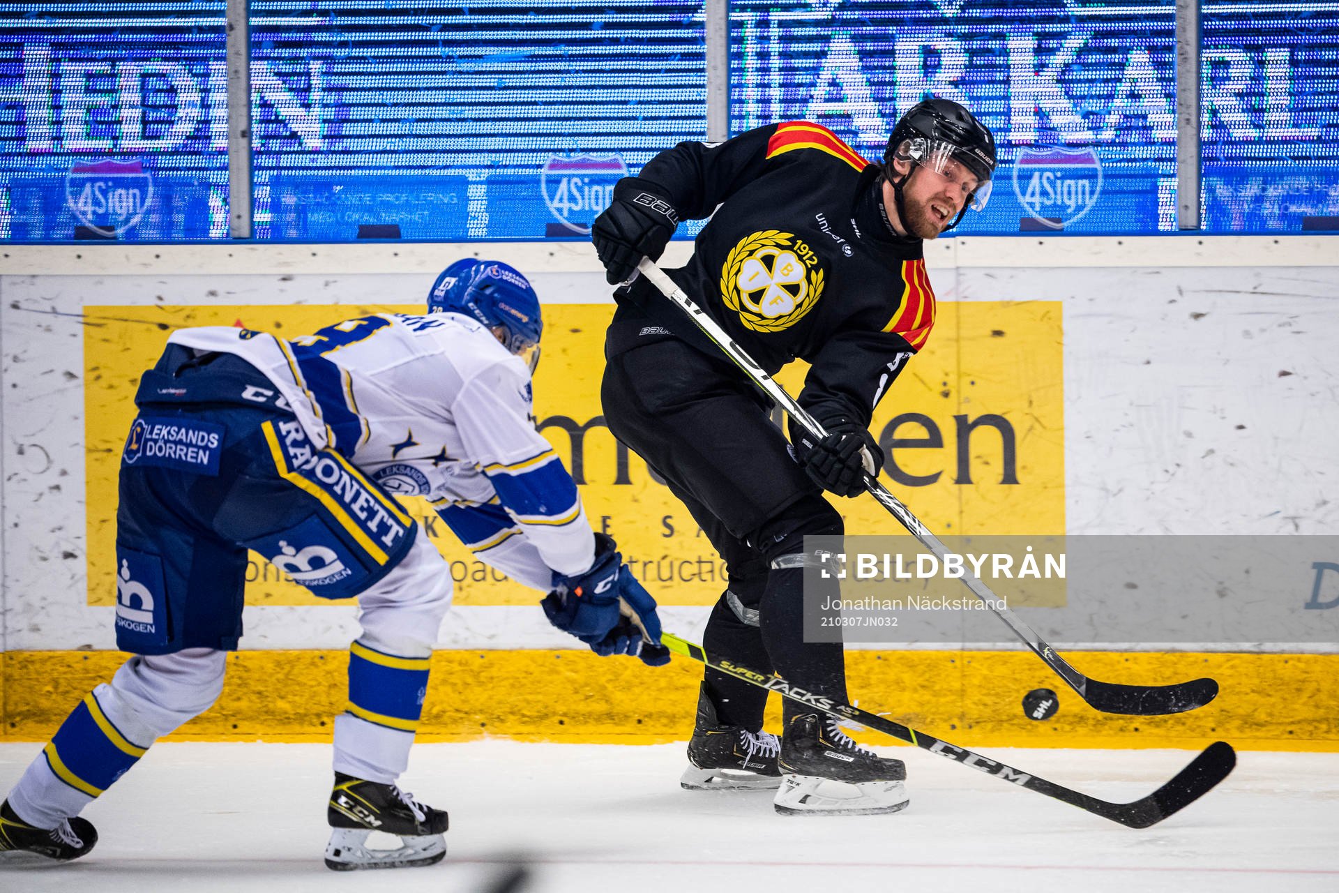 Brynäs John Nyberg och Leksands Emil Heineman