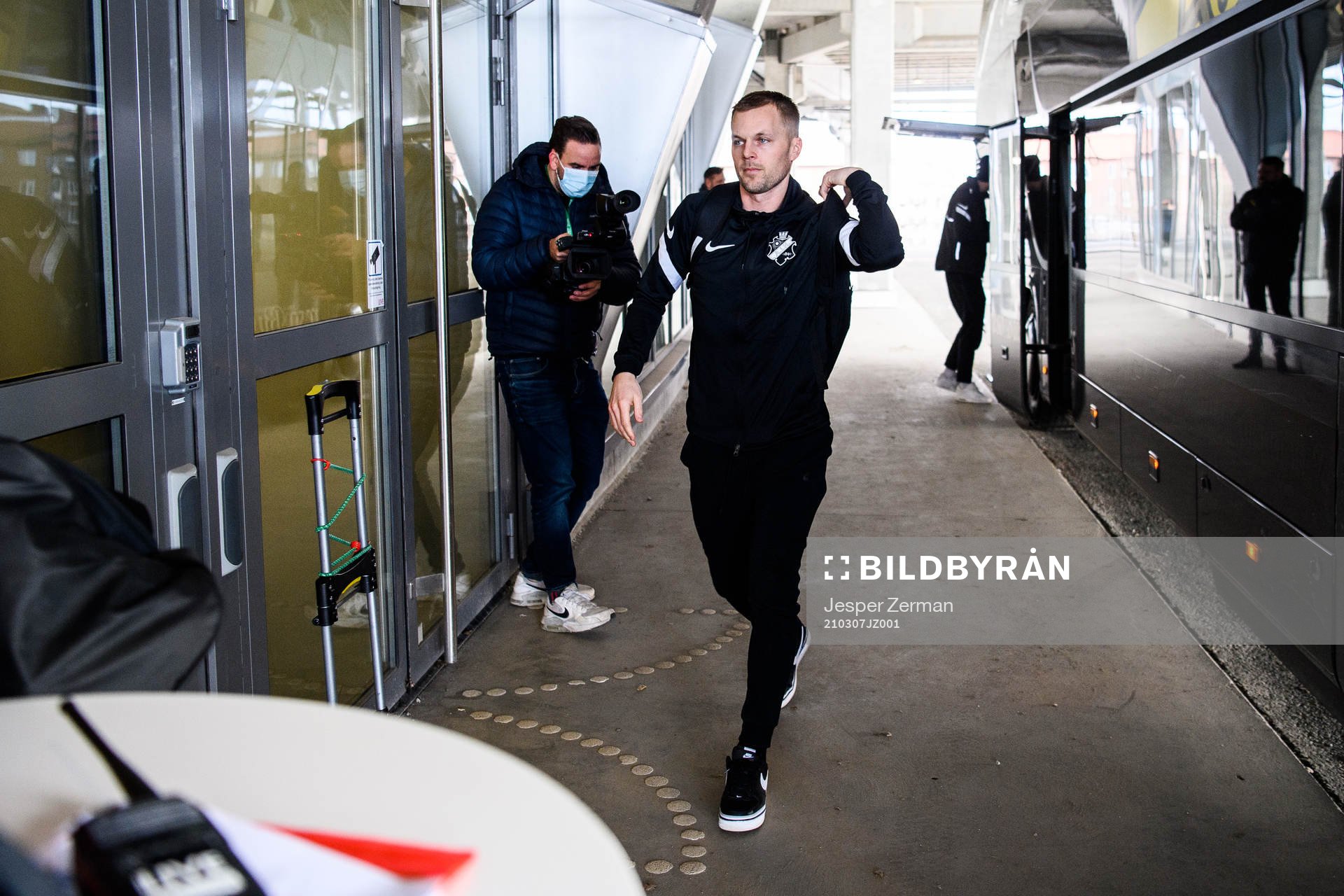 s Sebastian Larsson