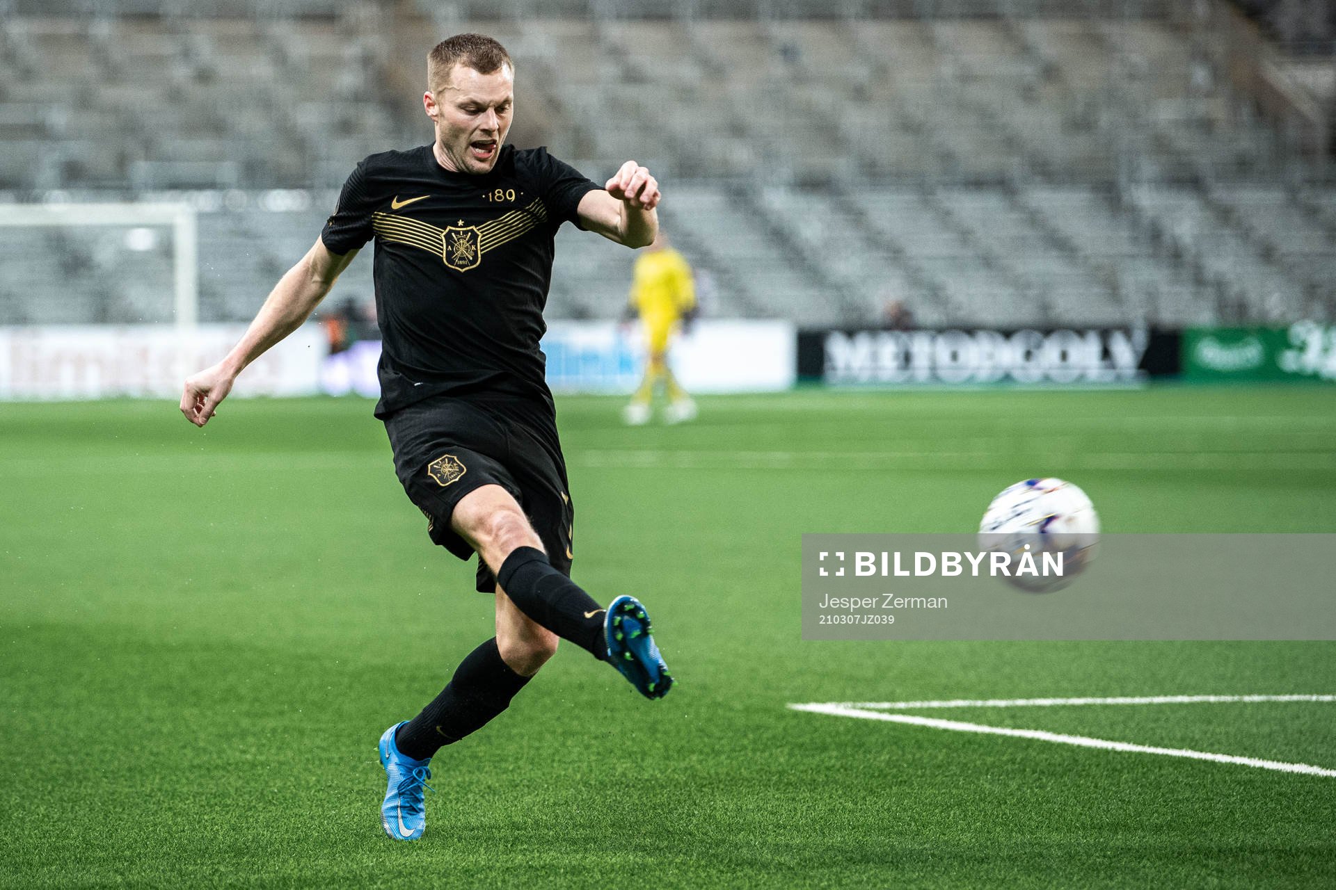 s Sebastian Larsson