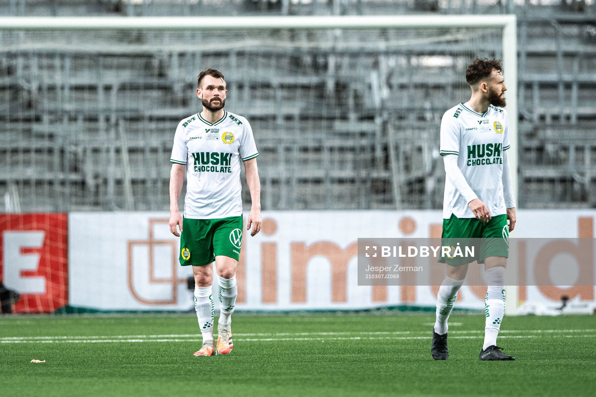 Hammarbys Mads Fenger Nielsen och Simon Sandberg deppar