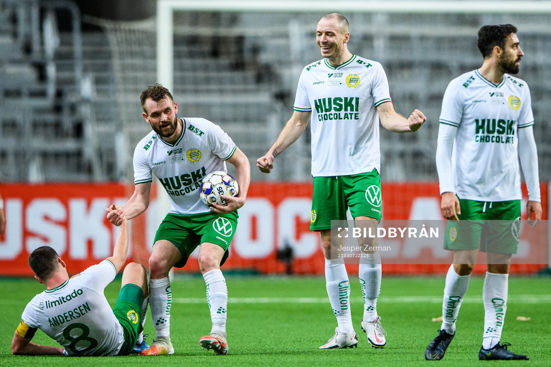 Hammarbys Jon Gudni Fjoluson jublar