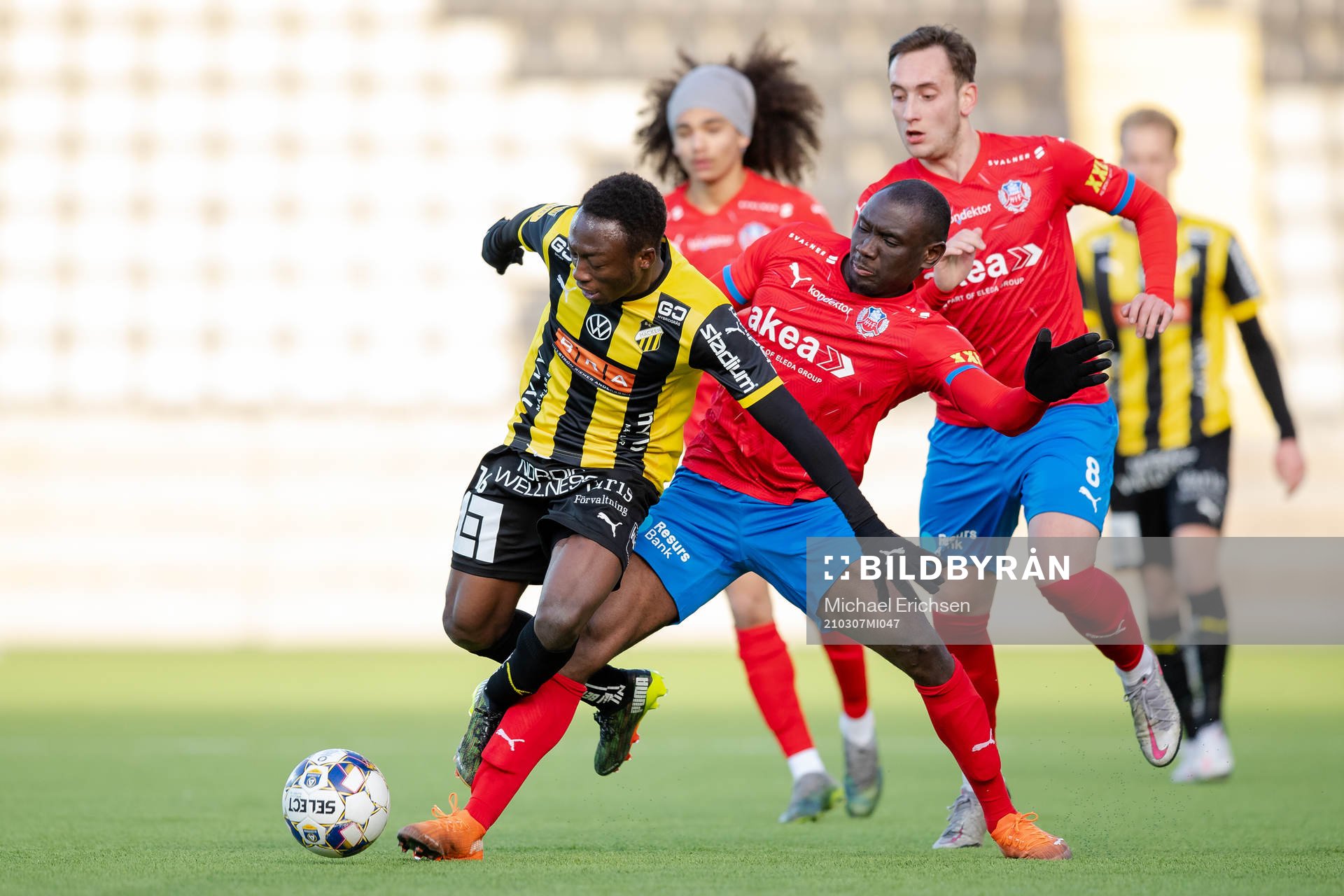 Häckens Benie Adama Traore och Helsingborgs Ravy
