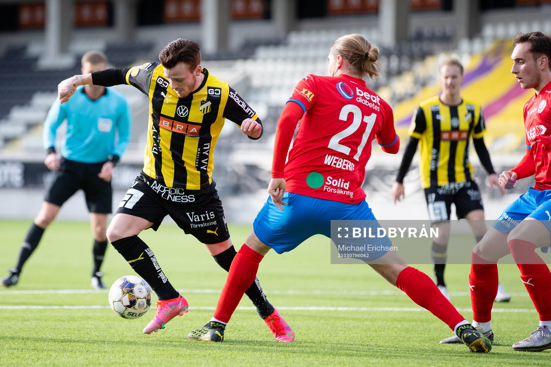 Häckens Tobias Heintz  och Helsingborgs Charlie Weberg