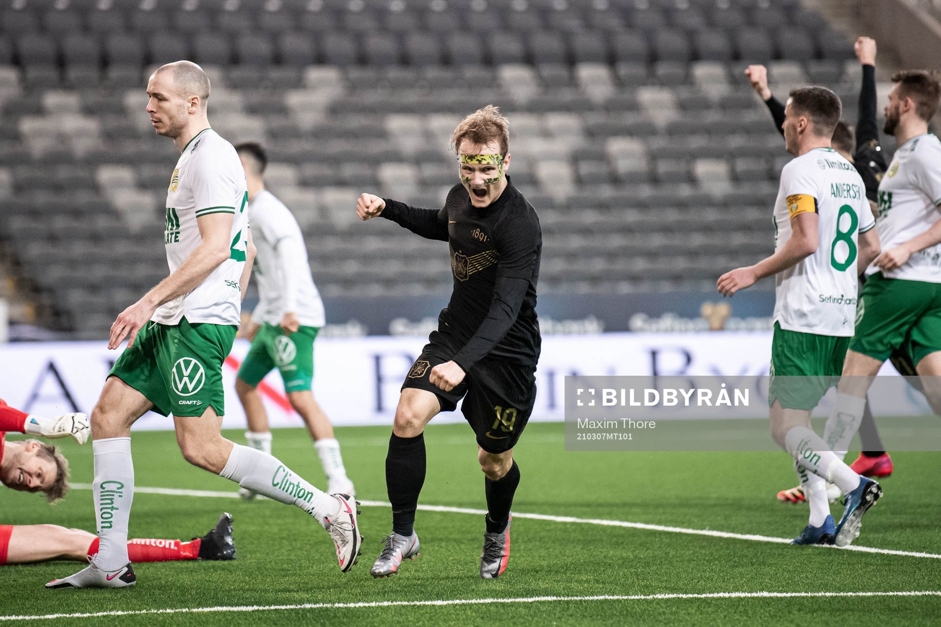 AIK:s Saku Ylätupa jublar efter han gjort 1-1 under fotbollsmatchen i Svenska Cupen mellan Hammarby och AIK den 7 mars 2021 i Stockholm. 