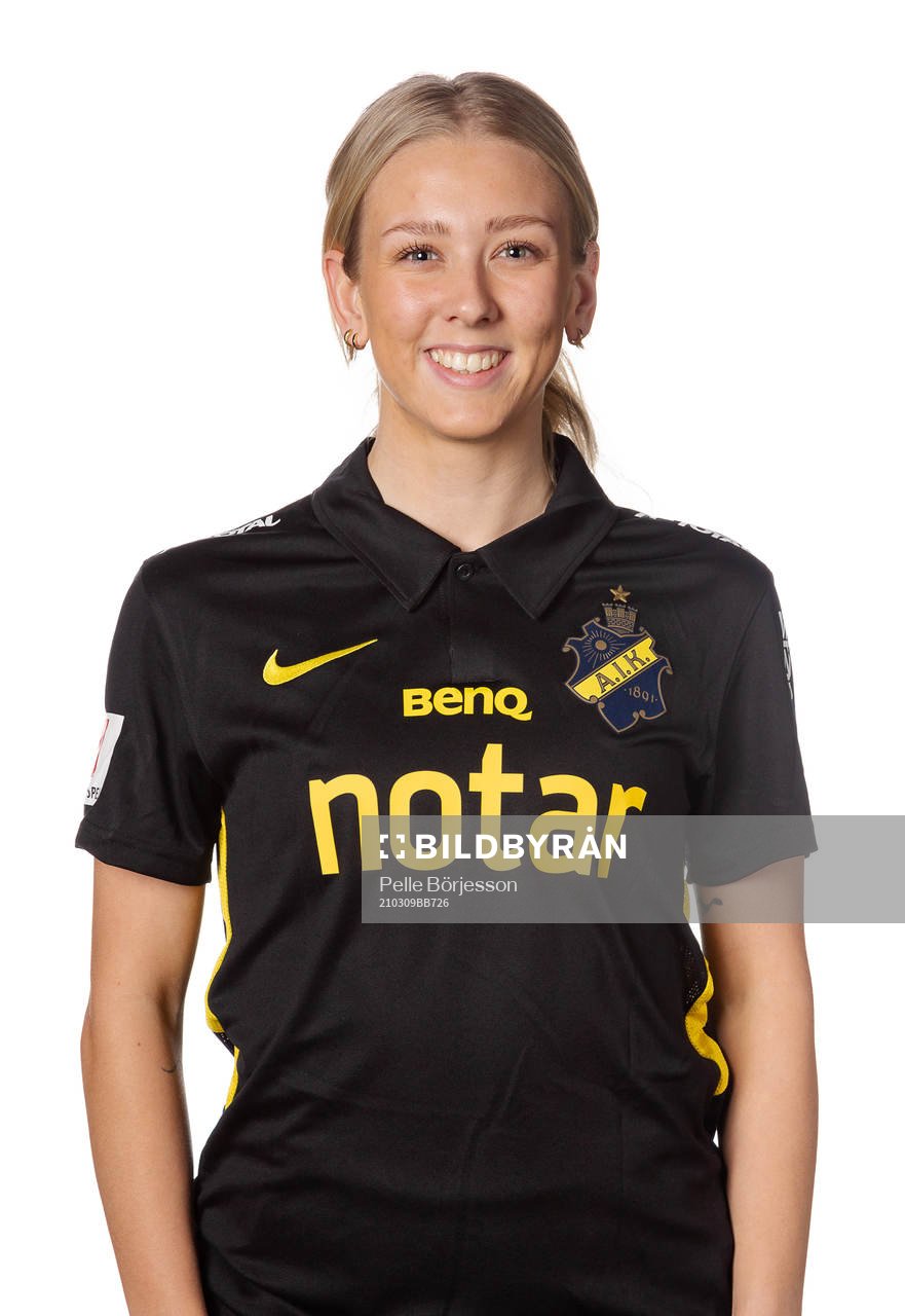 s Nora Rönnfors