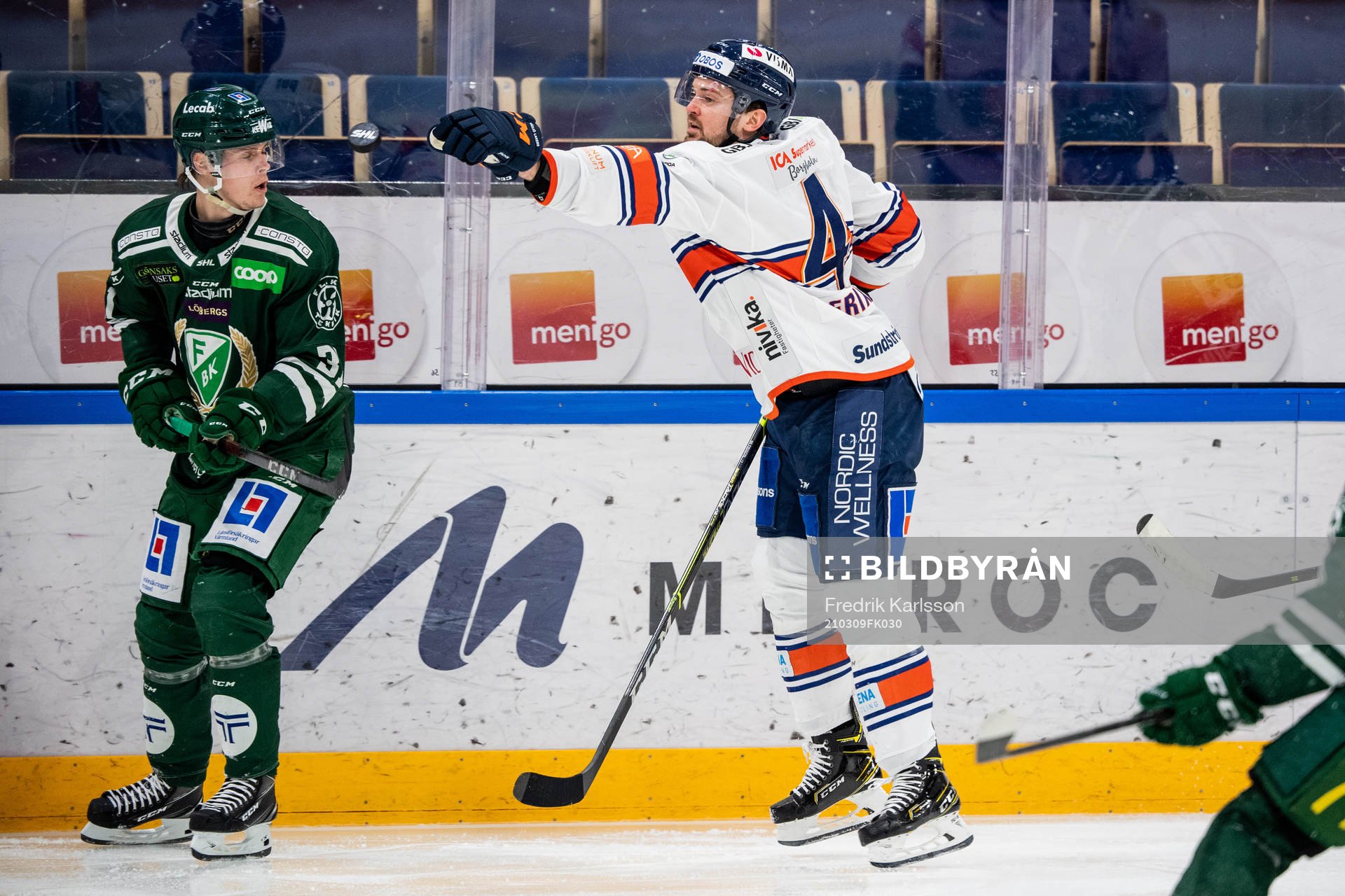 Färjestads Carl Jakobsson och Växjös Tim Erixon