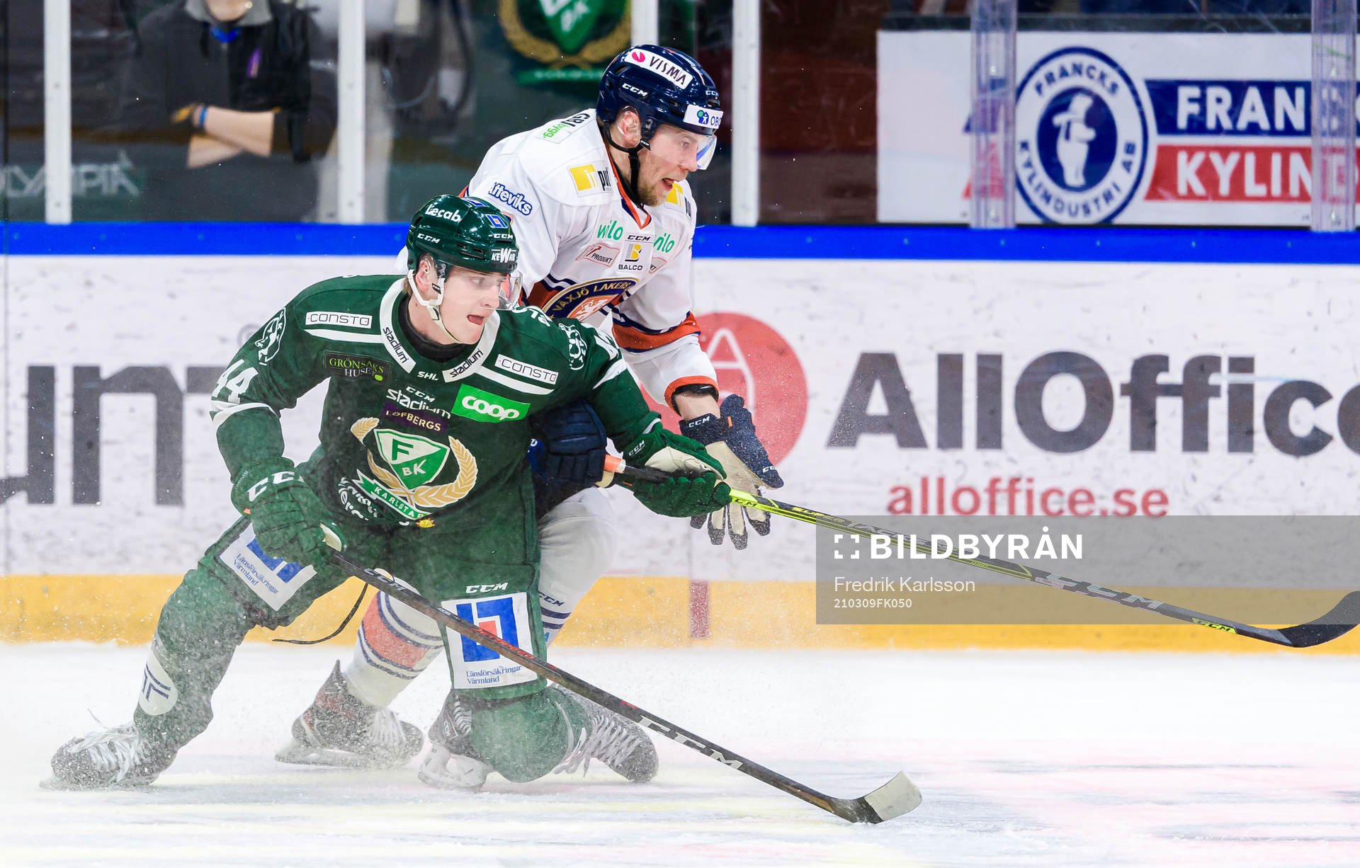 Färjestads Jacob Peterson och Växjös Ilari Melart