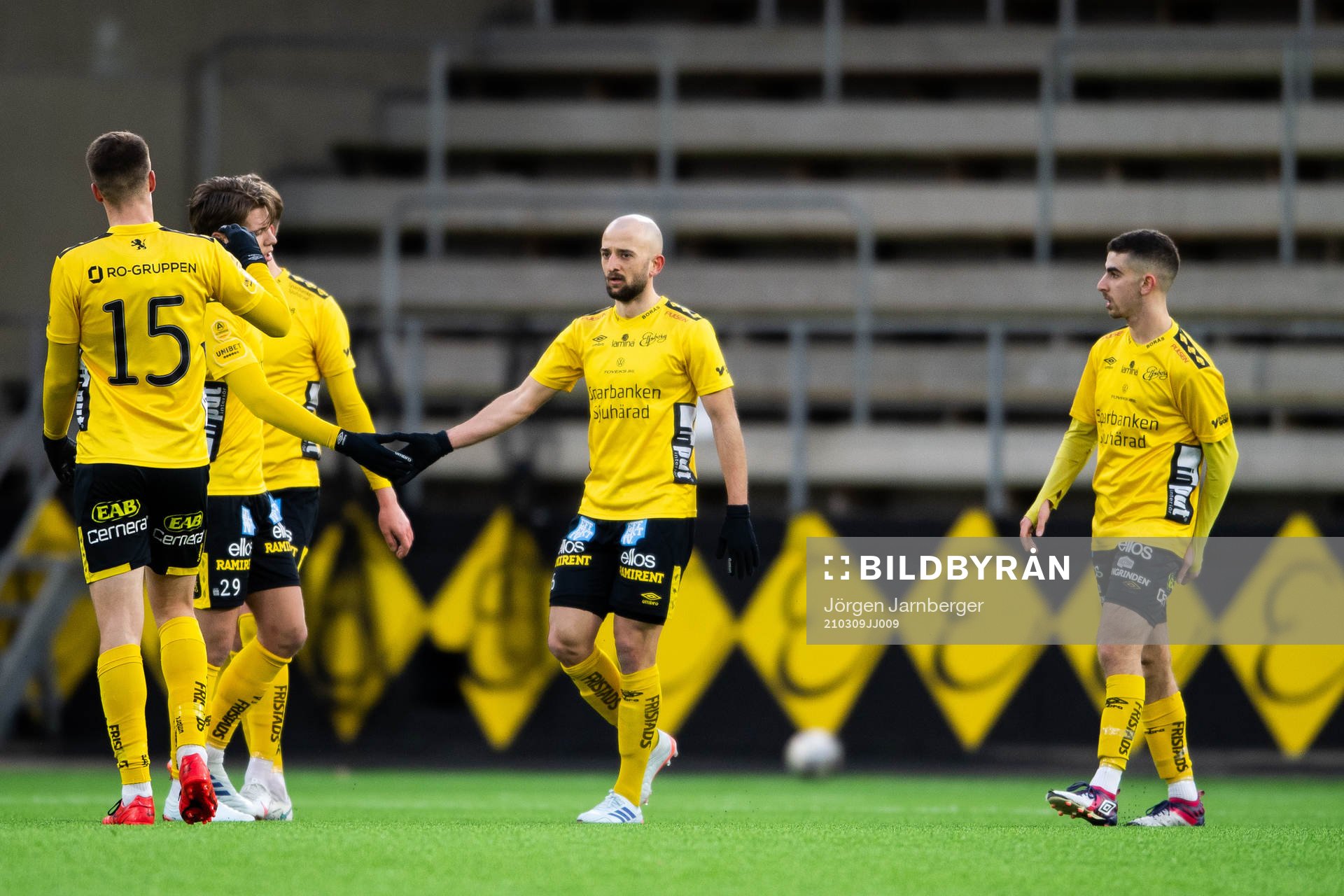 Elfsborgs Robert Gojani jublar efter 2-1 under fotbollsmatchen i U21 Allsvenskan mellersta mellan Elfsborg och GAIS den 9 mars 2021 i Borås.