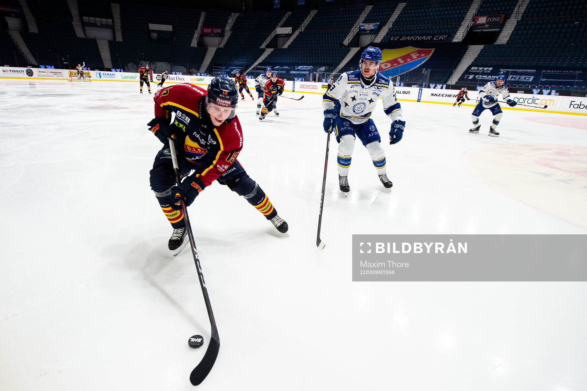 Djurgårdens Kalle Östman och Leksands Mirco Muller