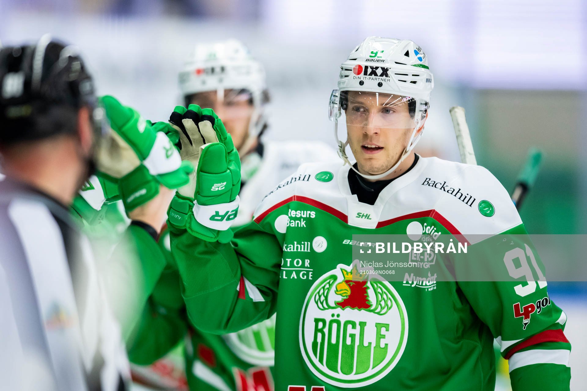 Rögles Adam Tambellini jublar