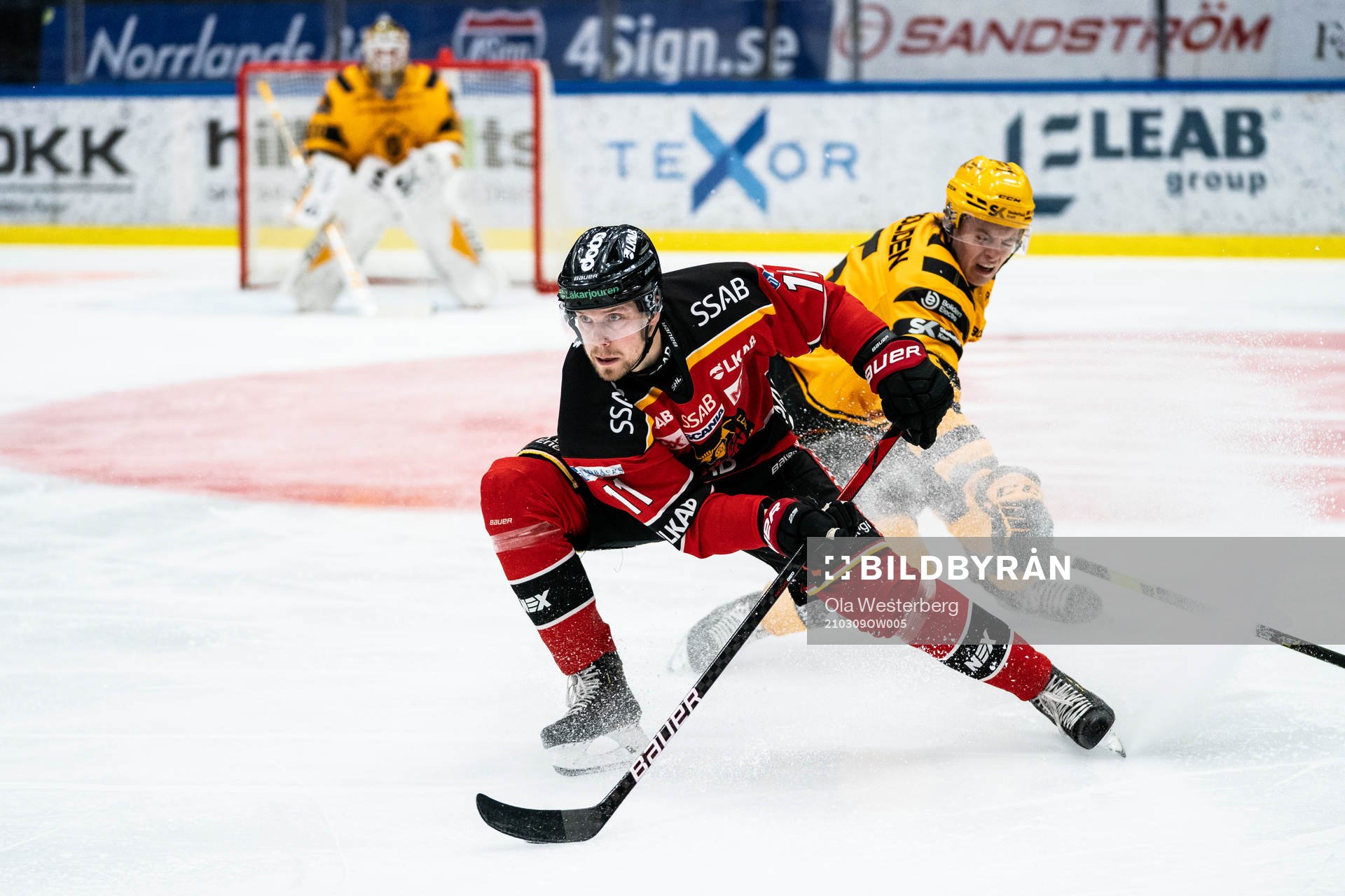 Luleås Petter Emanuelsson och Skellefteås Philip Broberg
