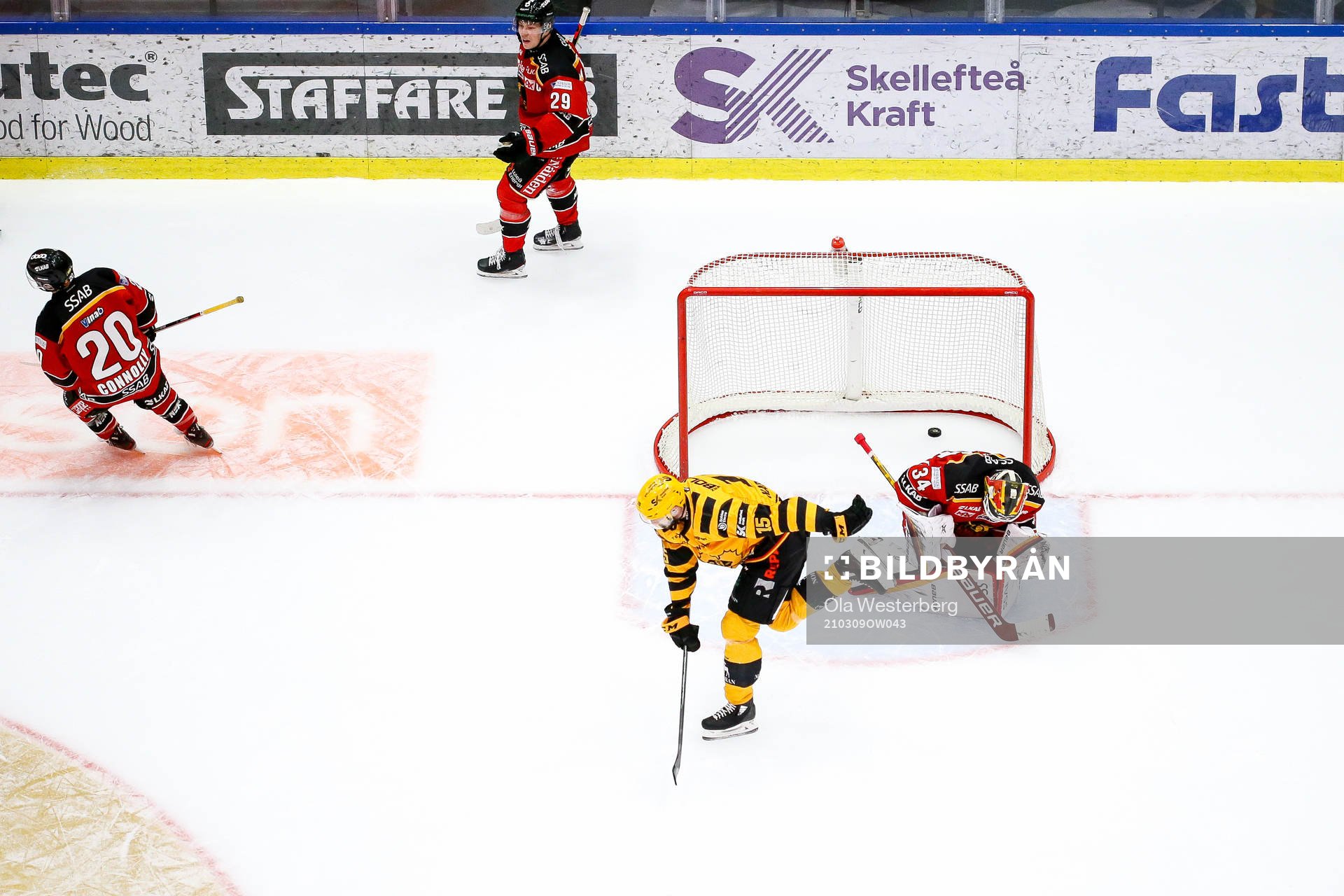 Skellefteås Melker Karlsson jublar