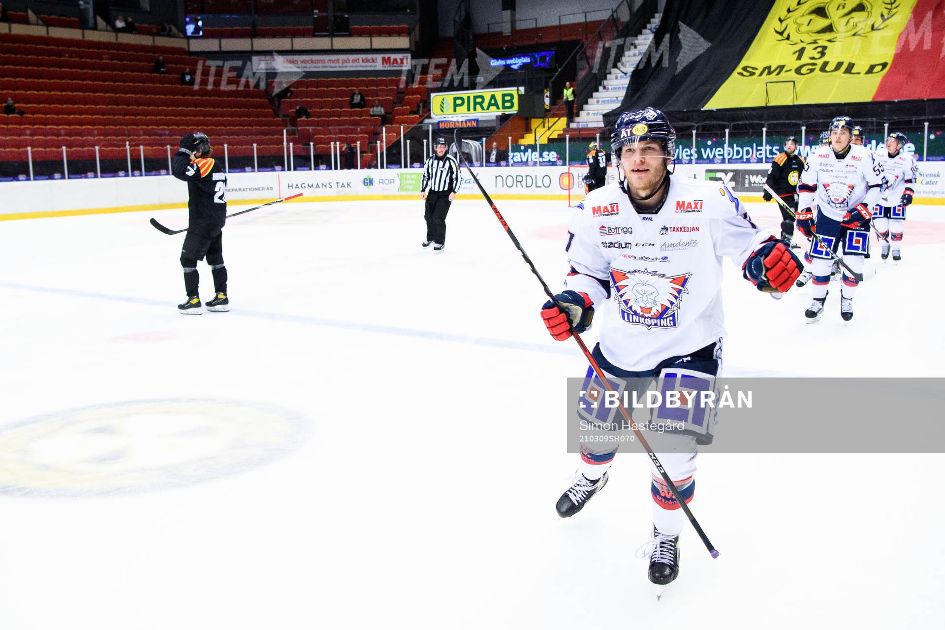 Linköpings Niko Ojamäki jublar