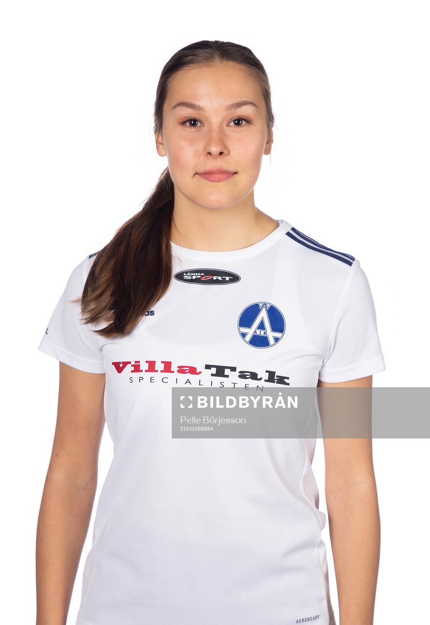 Älvsjös Victoria Heikfolk poserar för ett porträtt den 10 mars 2021 i Stockholm.