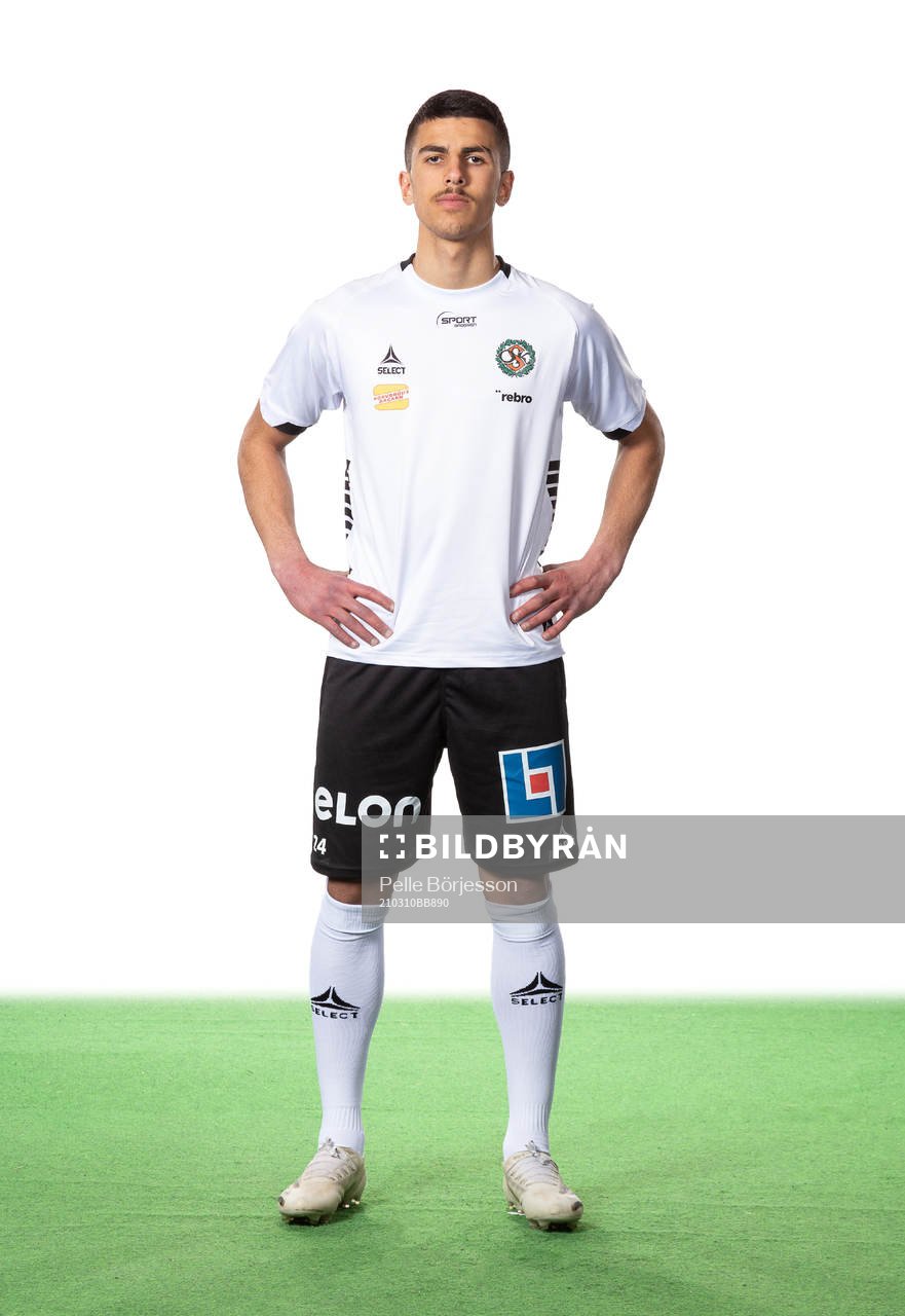 Örebros Hussein Ali poserar för ett porträtt den 10 mars 2021 i Örebro.