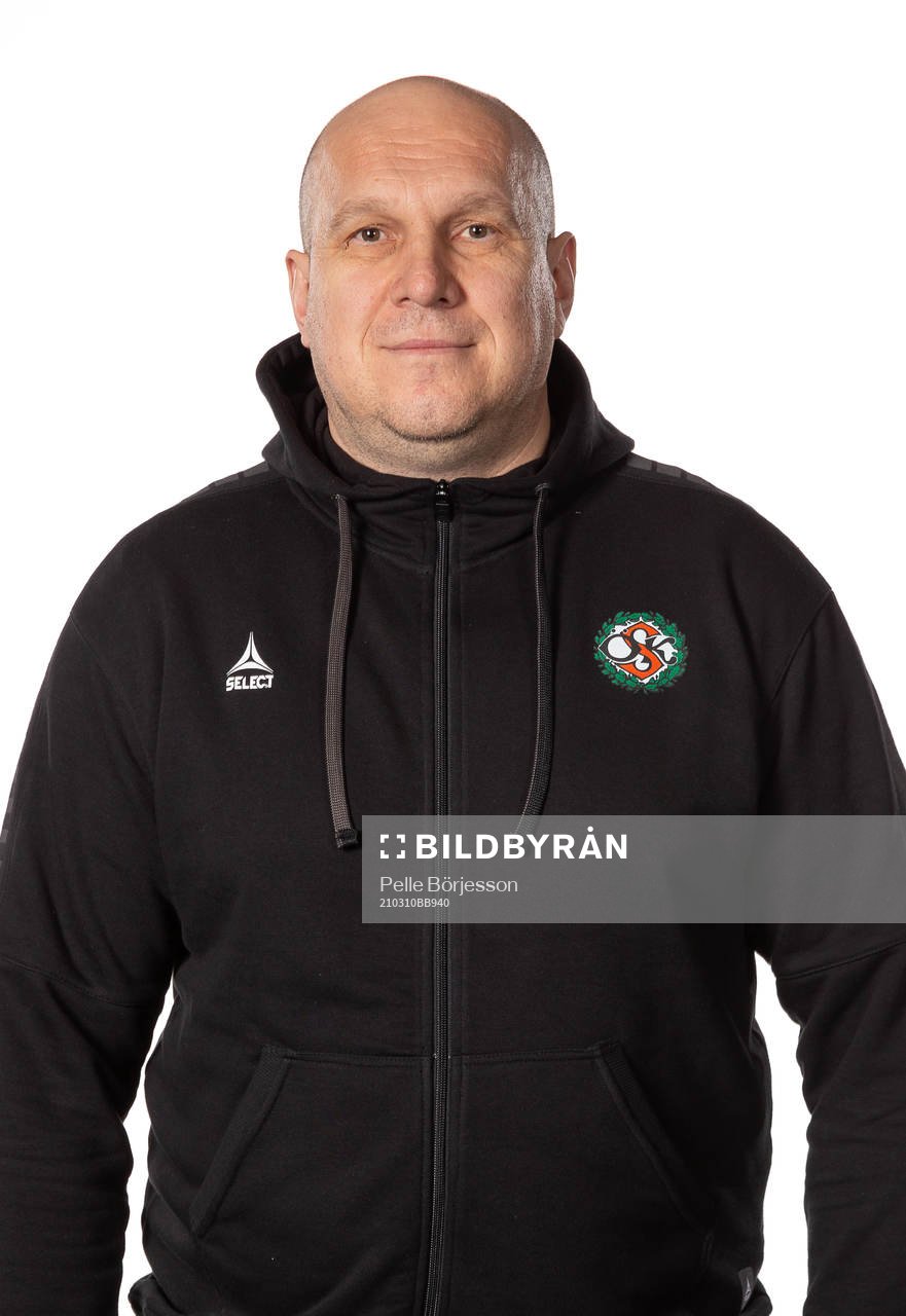Örebros materialförvaltare Viktor Pukshlis poserar för ett porträtt den 10 mars 2021 i Örebro.