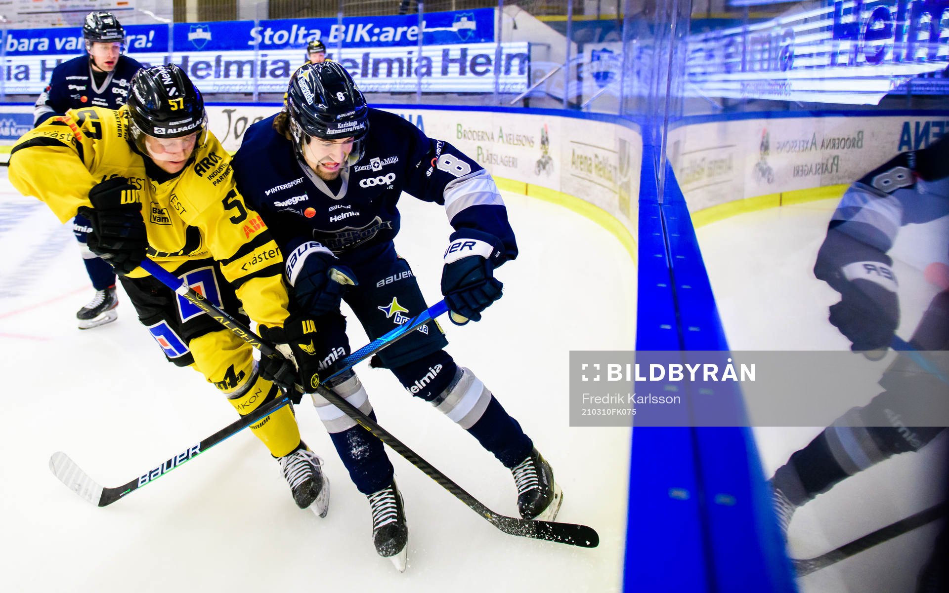 Västerås Carl Ehrnberg och Karlskogas Robin Carlsson