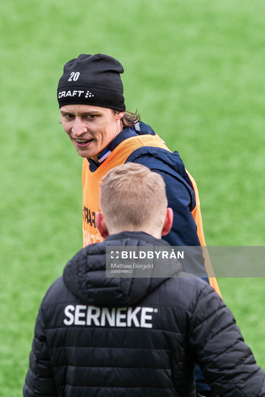 Simon Thern