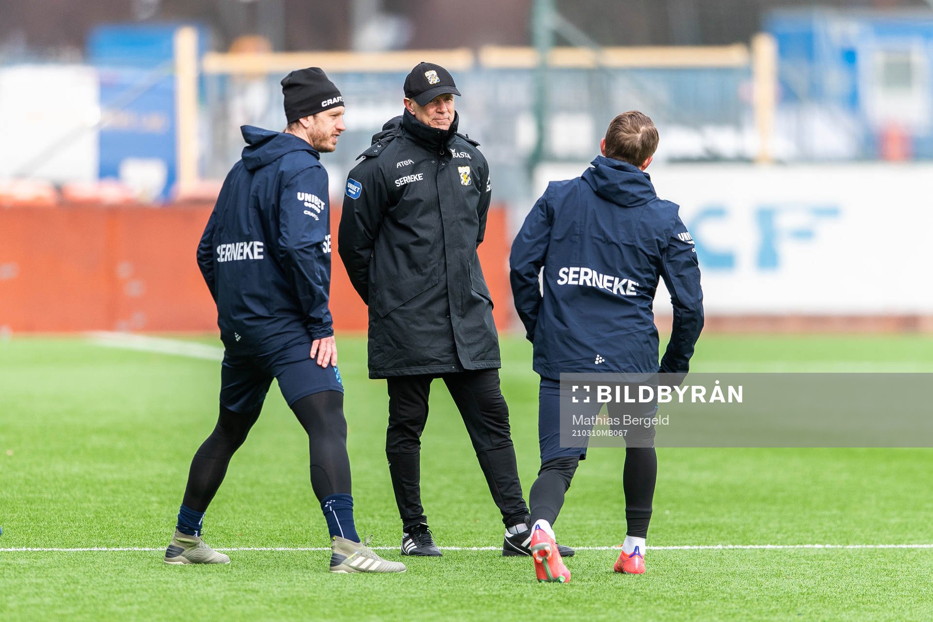 Gustav Svensson, tränare Roland Nilsson och Sam Larsson