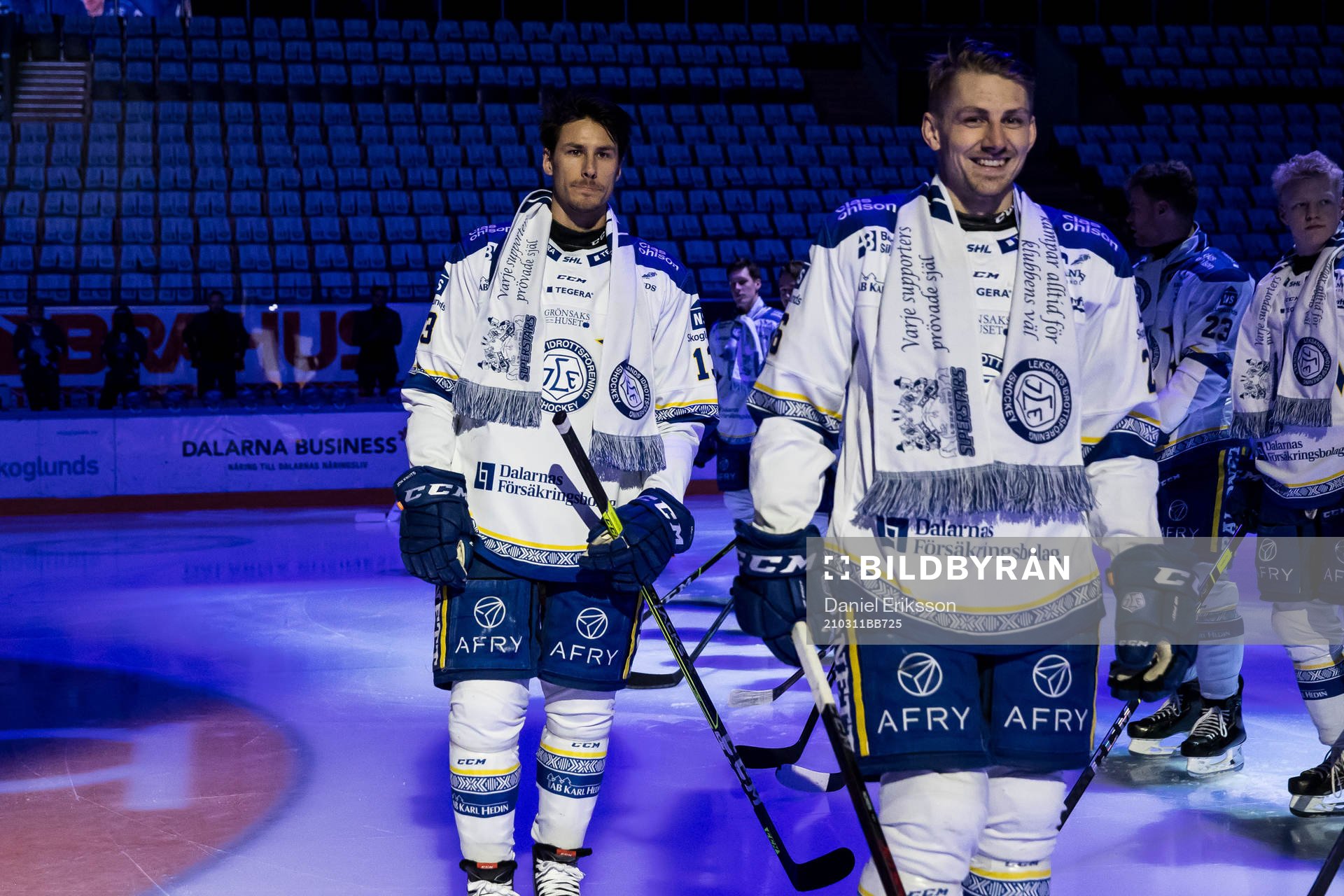 Leksands spelarna uppställda för ceremoni Leksands Jon