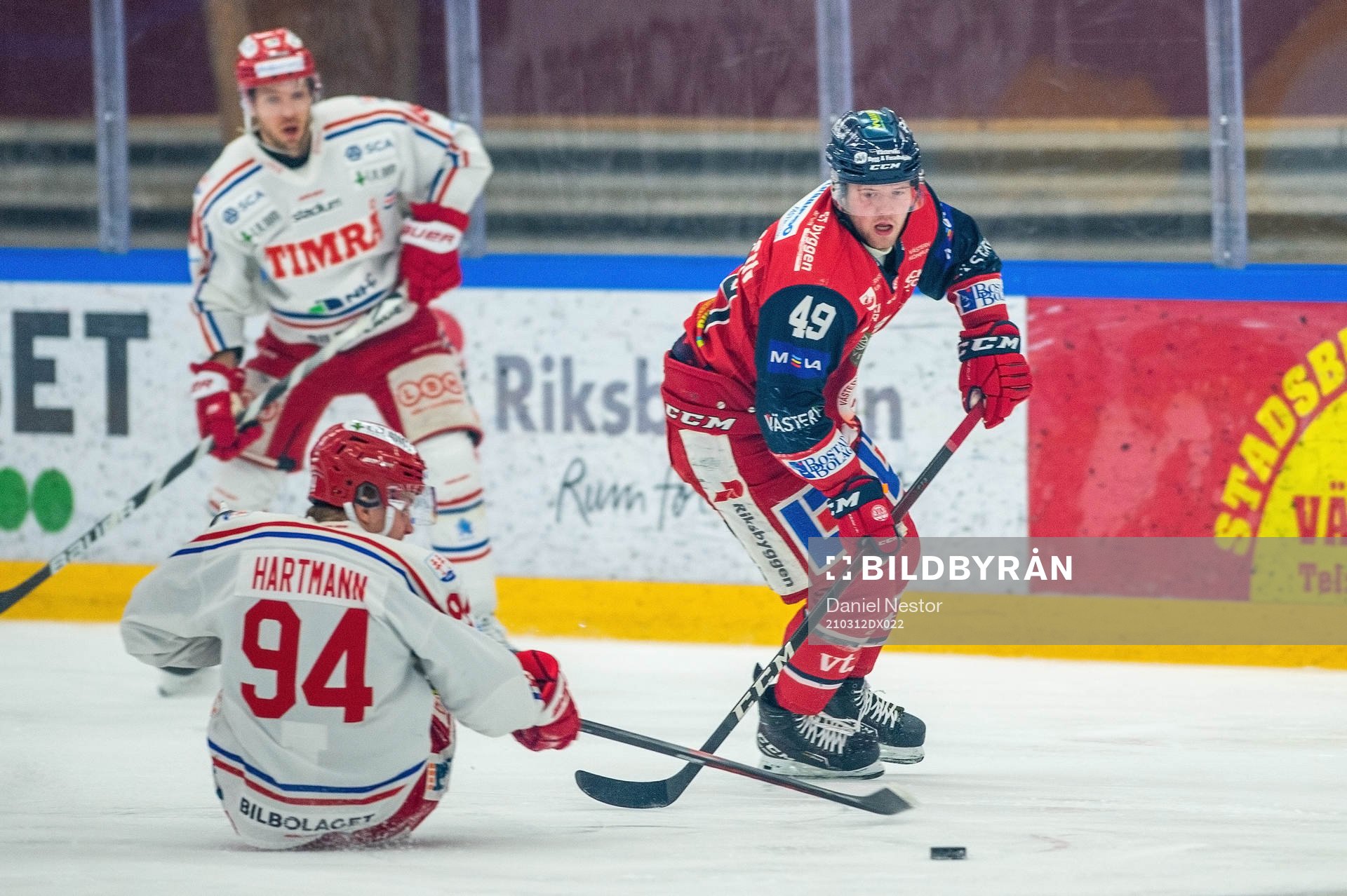 Timrås Sebastian Hartmann och Västerviks Oscar Pettersson