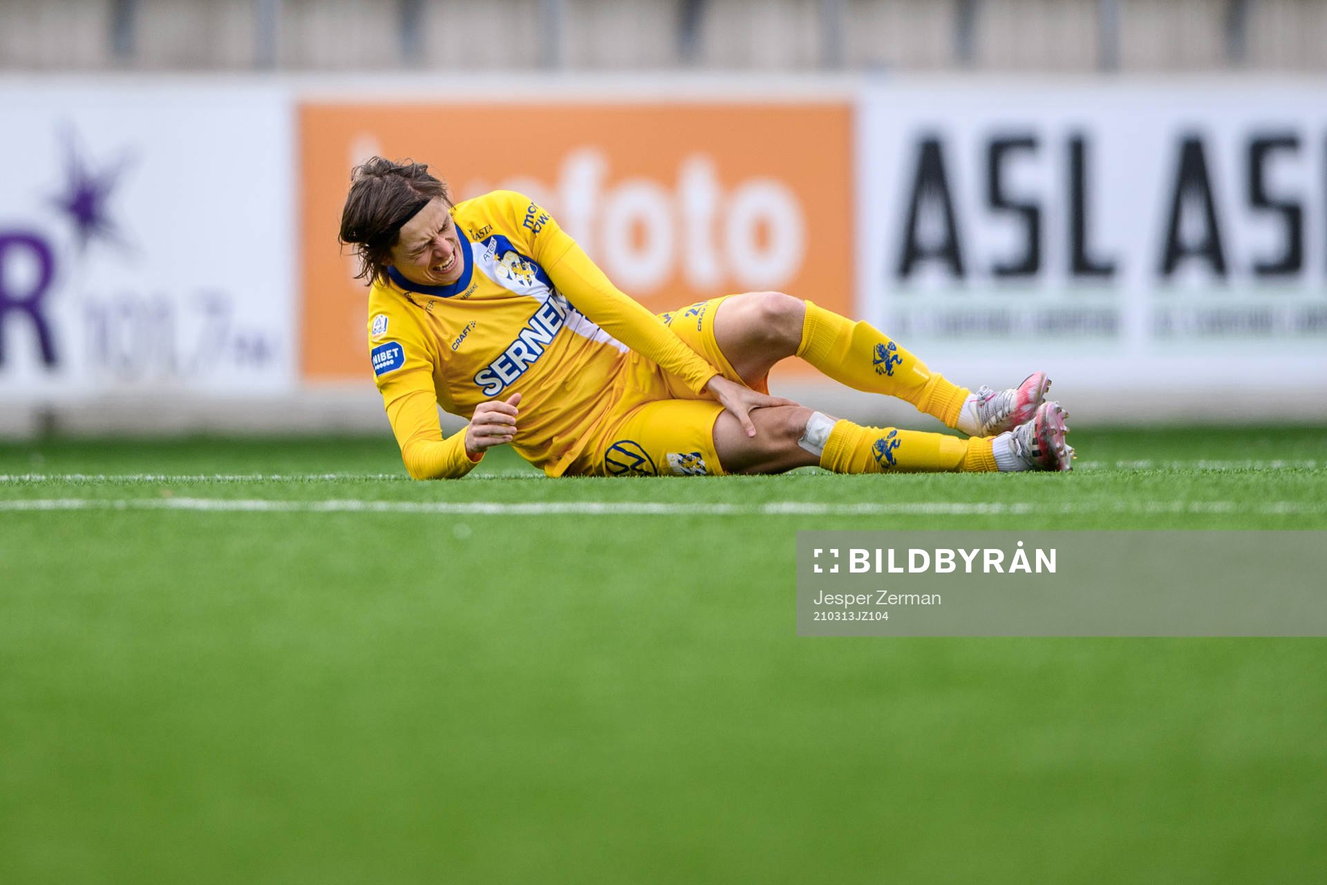 IFK Göteborgs Simon Thern har ont