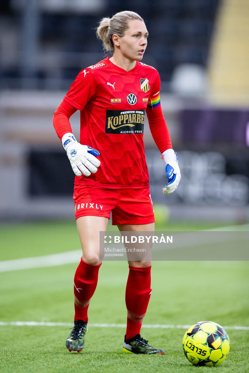Häckens målvakt Jennifer Falk