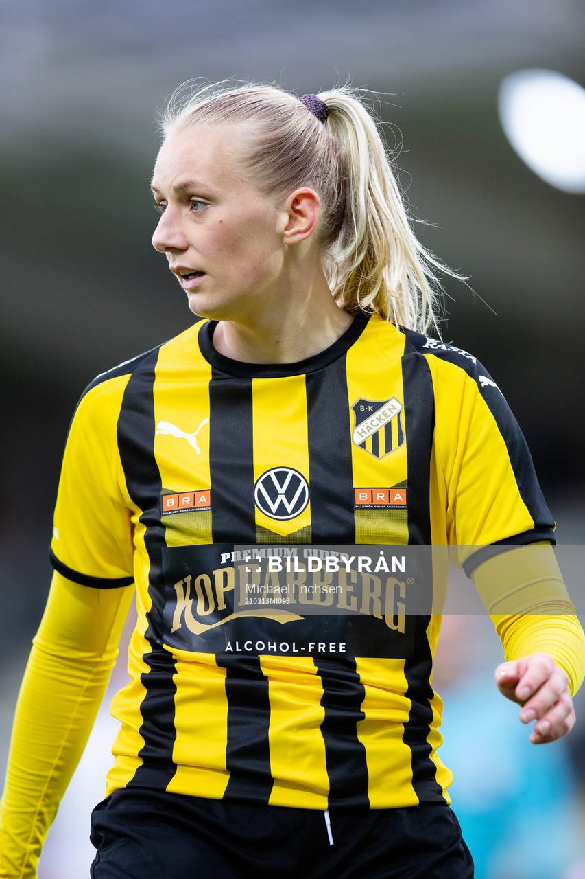 Häckens Stina Blackstenius