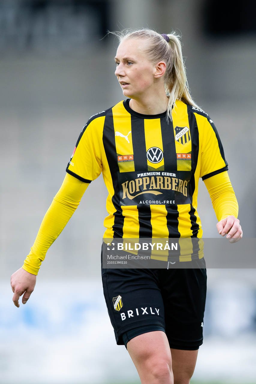 Häckens Stina Blackstenius