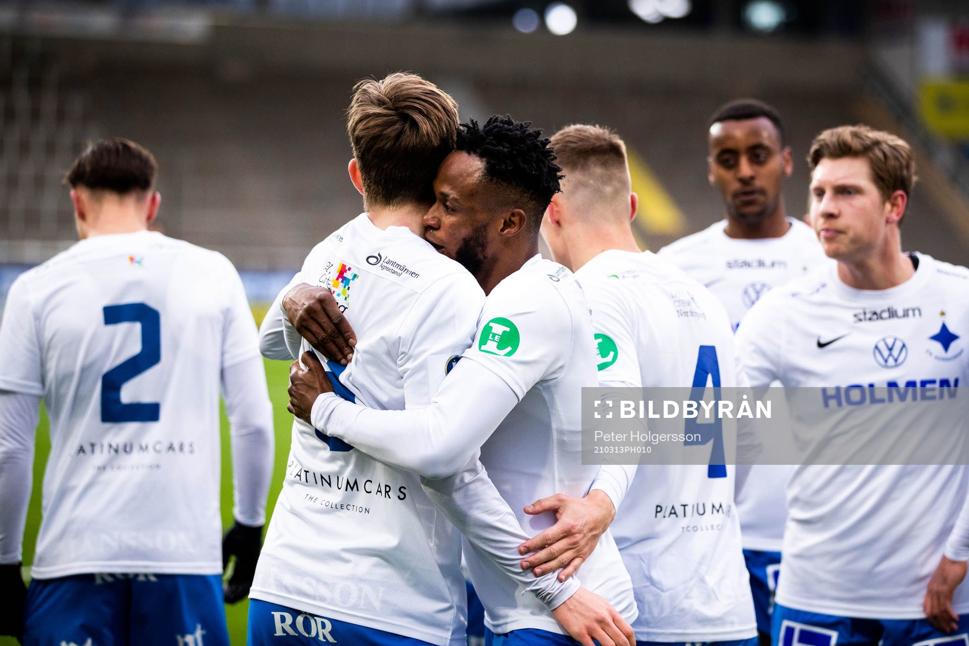 IFK Norrköpings Samuel Adegbenro och Isak Bergmann Johannesson jublar efter 1-0 under fotbollsmatchen i Svenska Cupen mellan IFK Norrköping och Häcken den 13 mars 2021 i Norrköping.