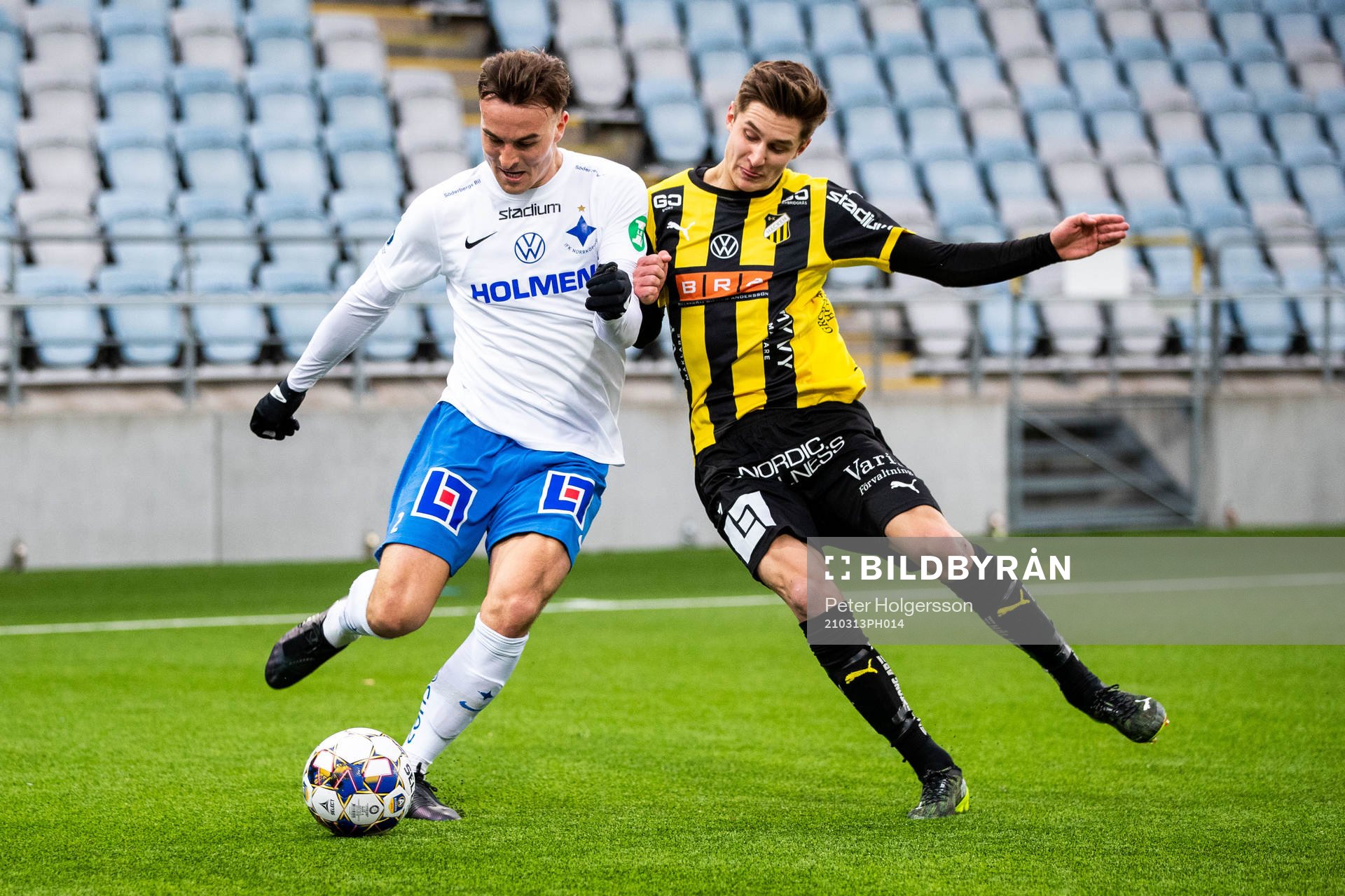IFK Norrköpings Henrik Castegren och Häckens Leo Bengtsson
