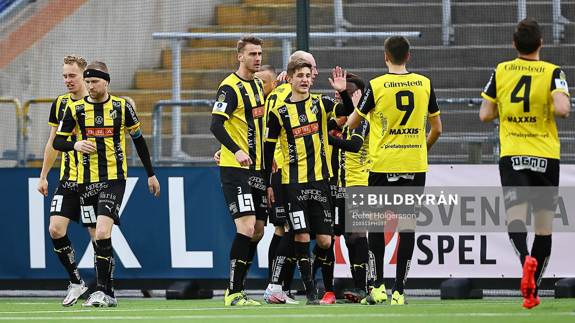 Häckens Tobias Heintz jublar