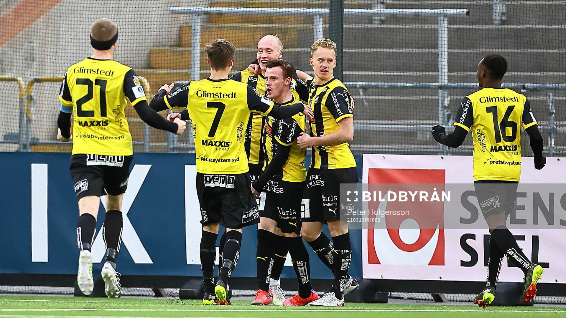 Häckens Tobias Heintz jublar