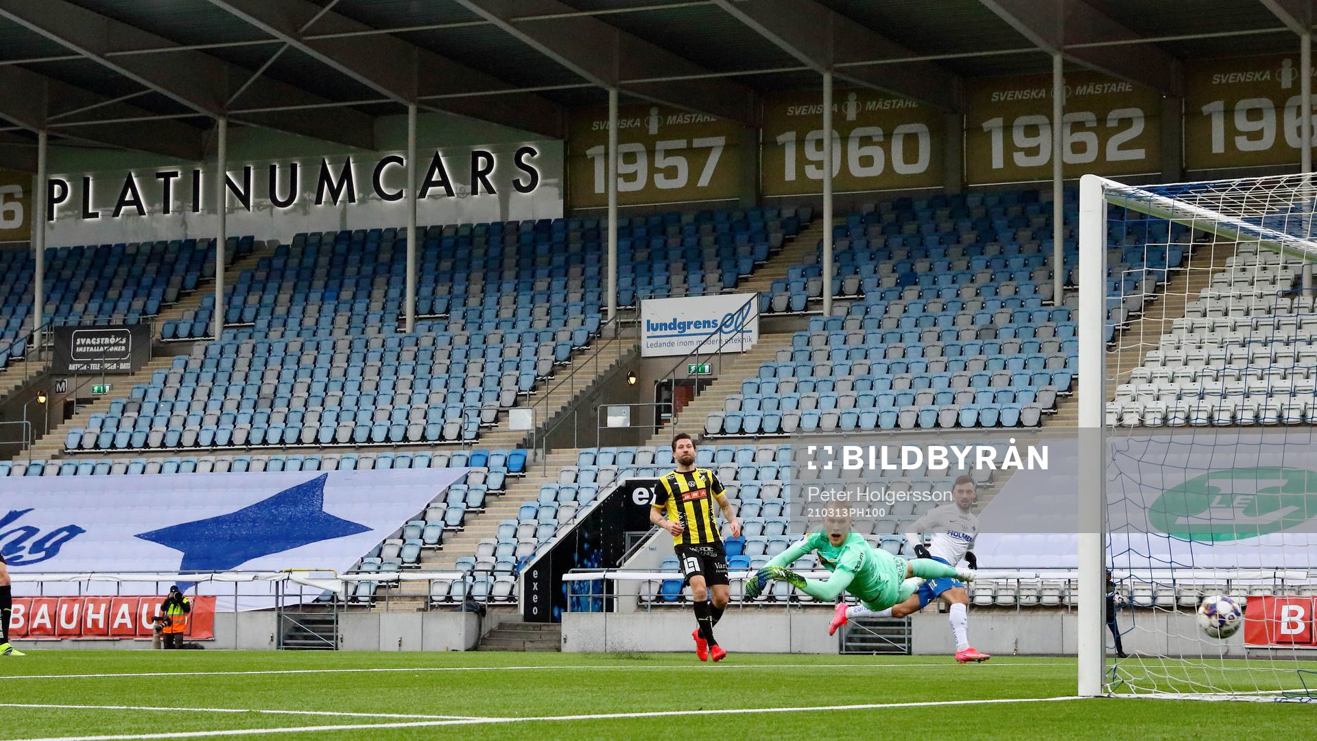 Mål 2-1 av IFK Norrköpings Sead Haksabanovic förbi