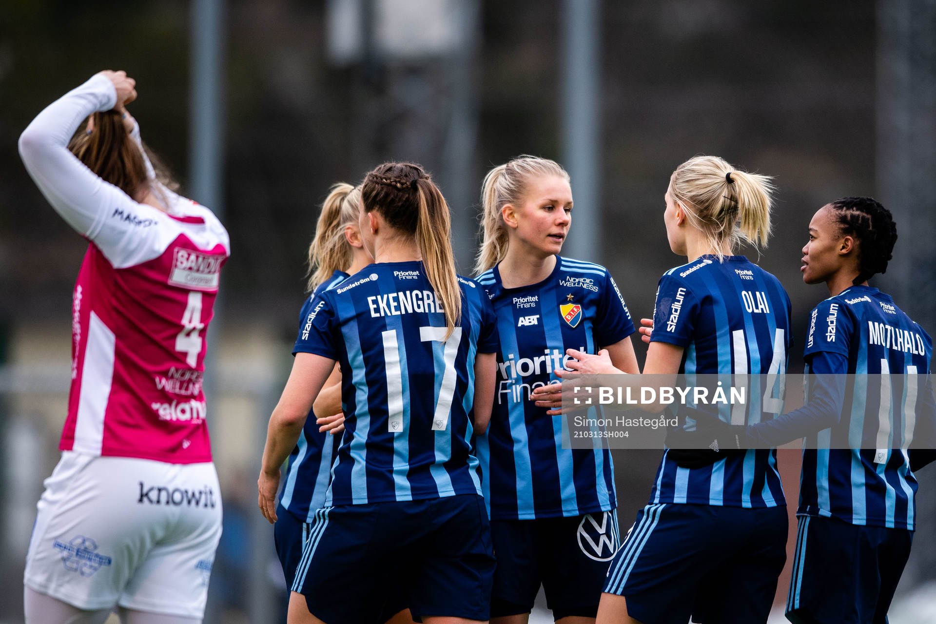 Djurgårdens Hanna Ekengren, Nellie Lilja, Sara Olai  och
