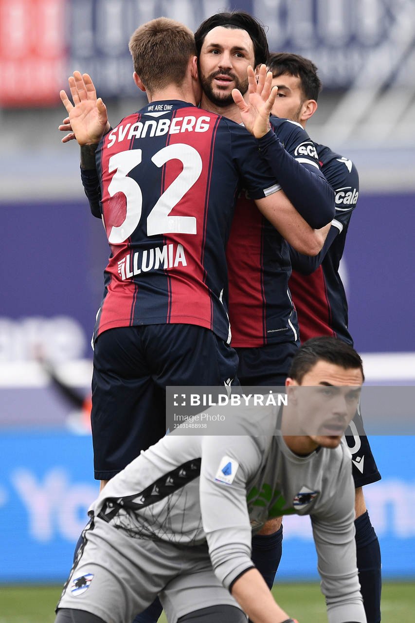 Mattias Svanberg of Bologna celebrates