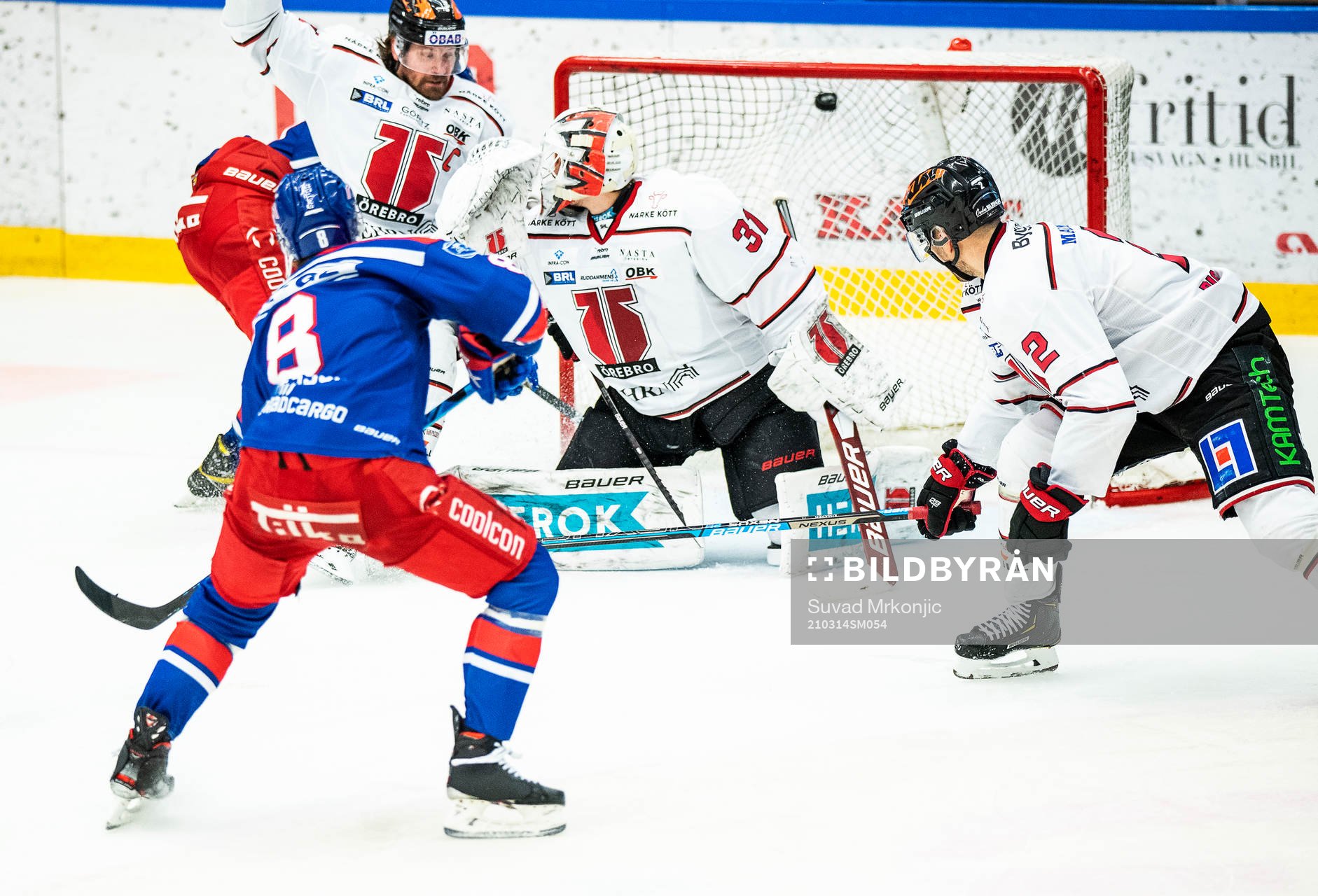 Här gör Oskarshamns Fredrik Olofsson 4-0