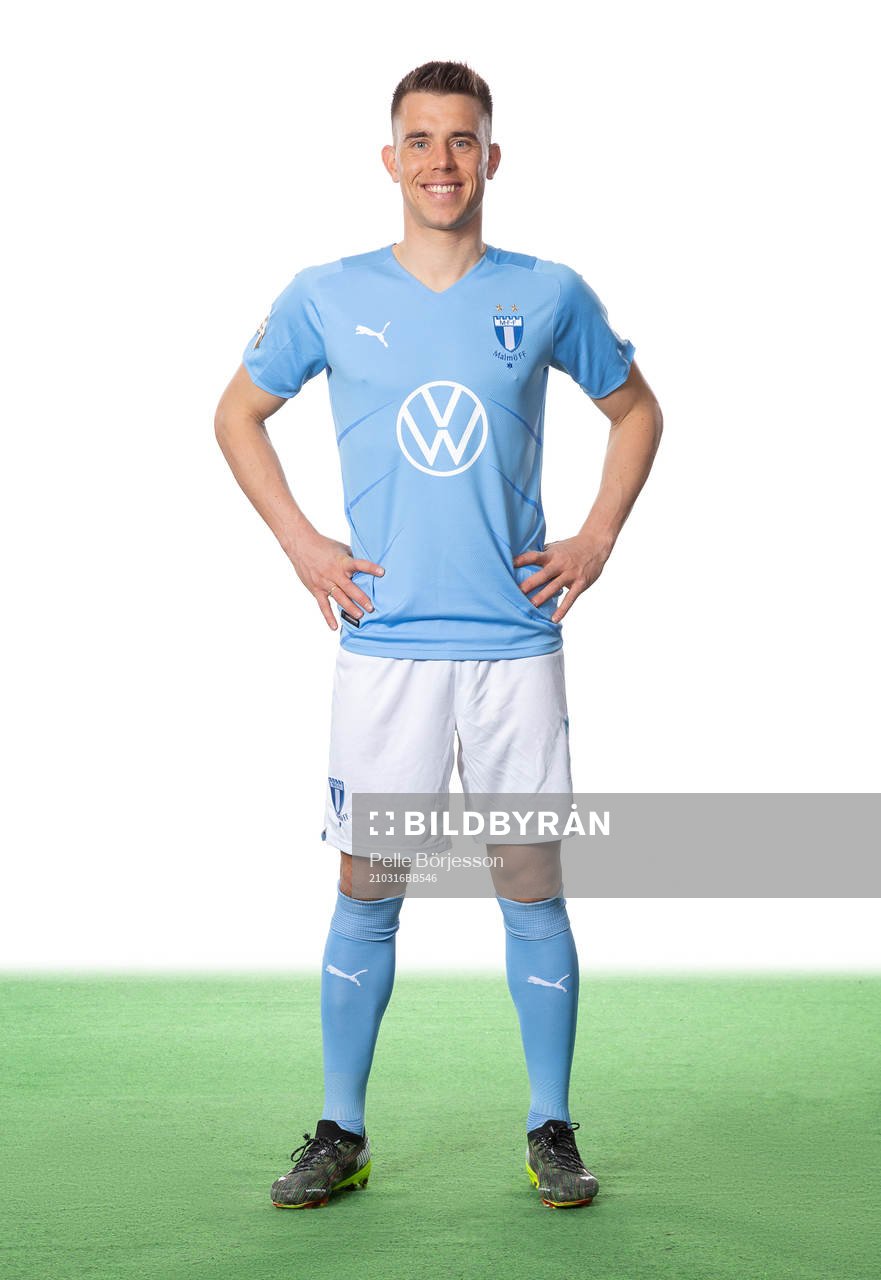 s Jonas Knudsen