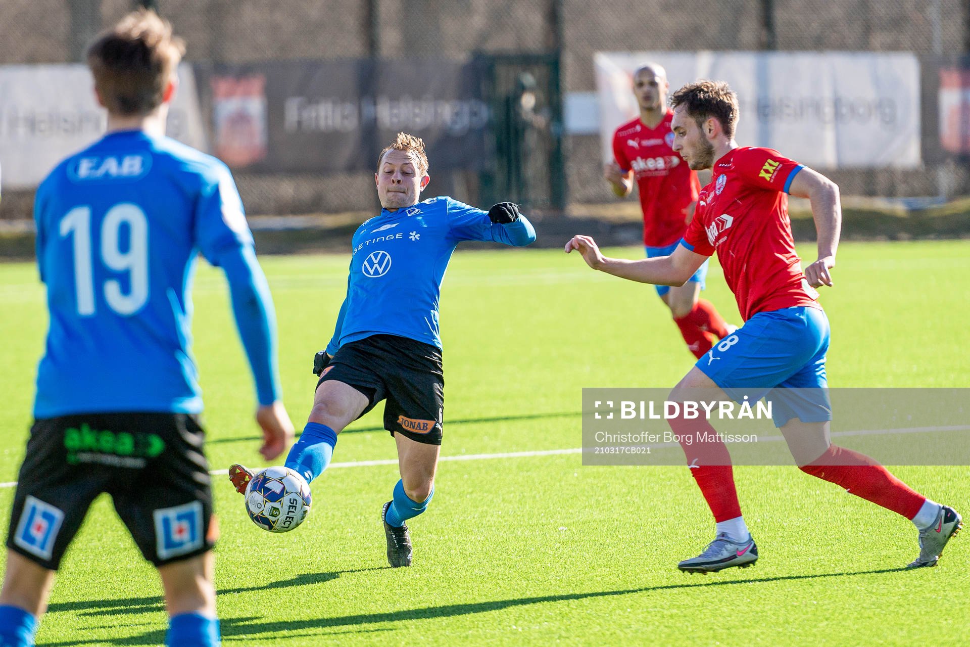 Halmstads Johan Gudmundsson mot Helsingborgs Vladislav