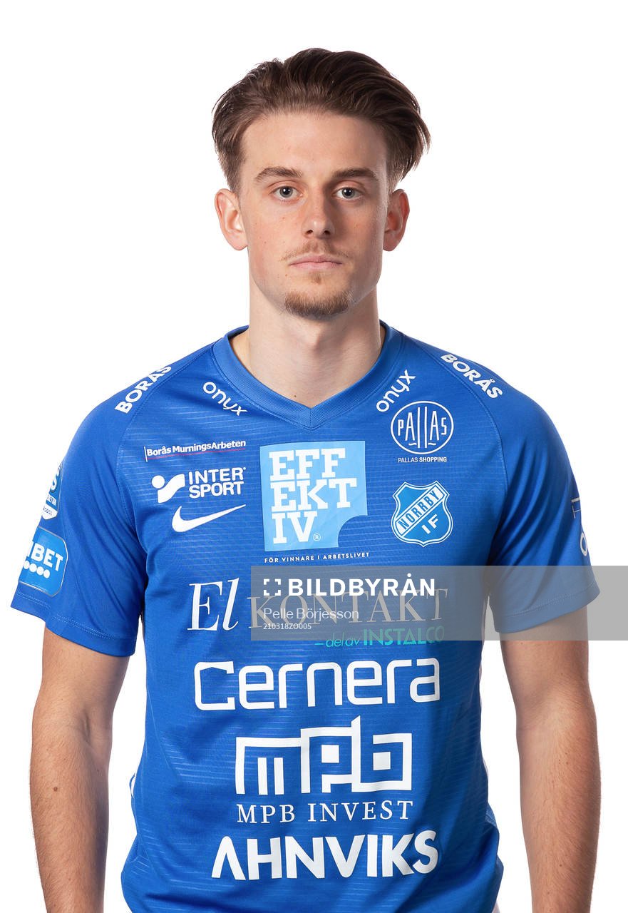 Norrbys Albin Sohlberg Gashi poserar för ett porträtt den 18 mars 2021 i Borås.