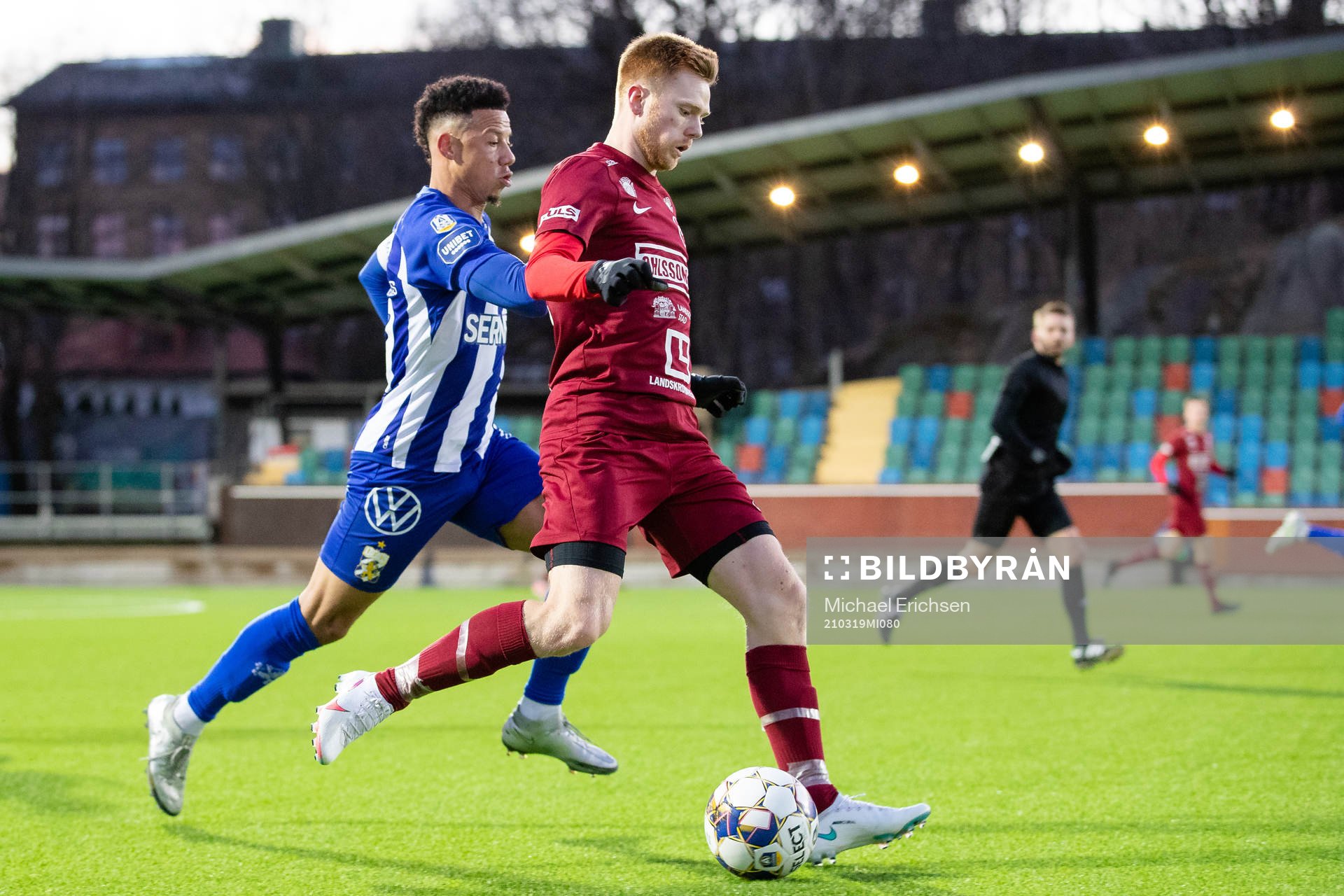 IFK Göteborgs Tobias Sana och Landskronas Dennis Olofsson