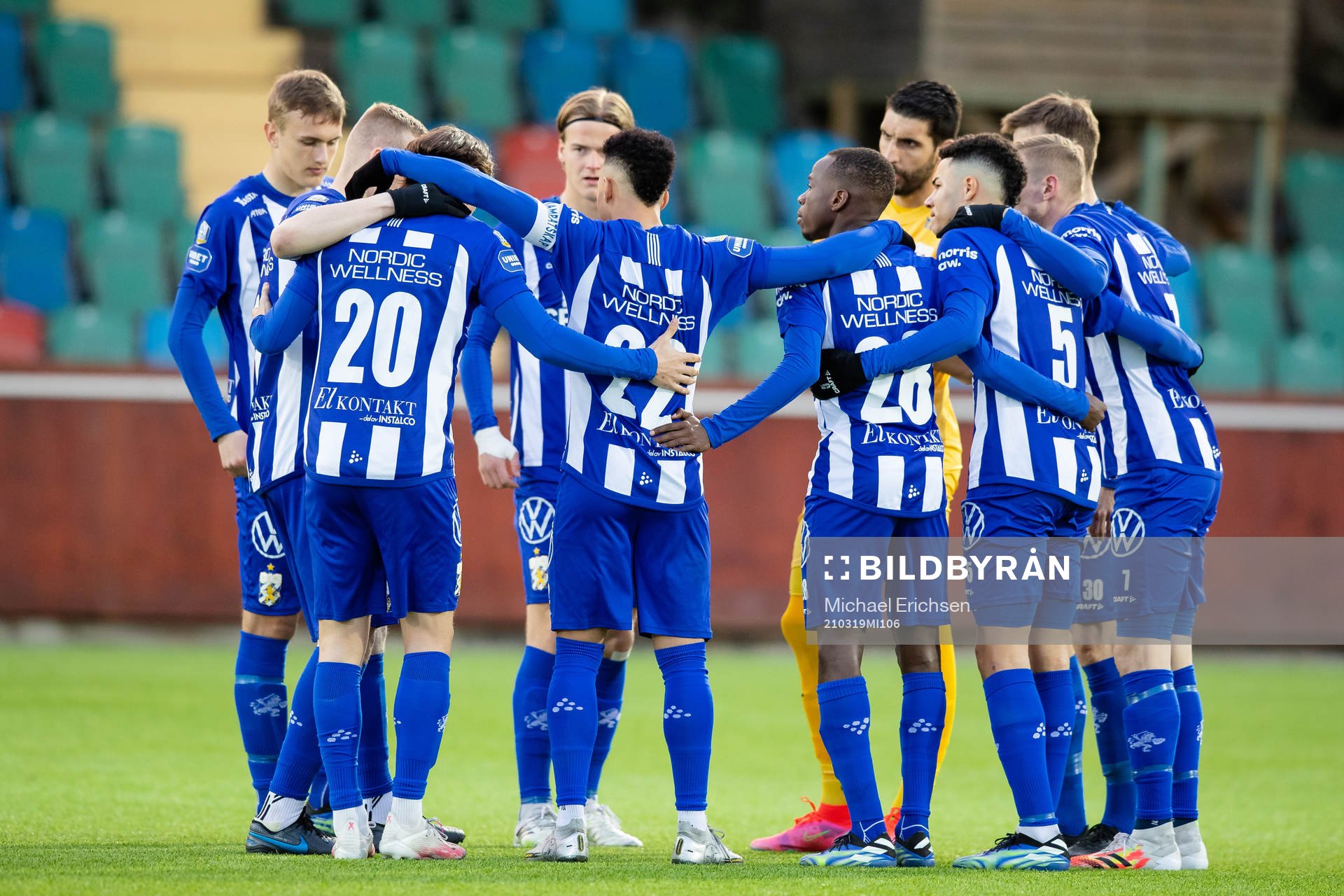IFK Göteborgs spelare samlade innan fotbollsmatchen i träningsmatchen mellan IFK Göteborg och Landskrona den 19 mars 2021 i Göteborg.