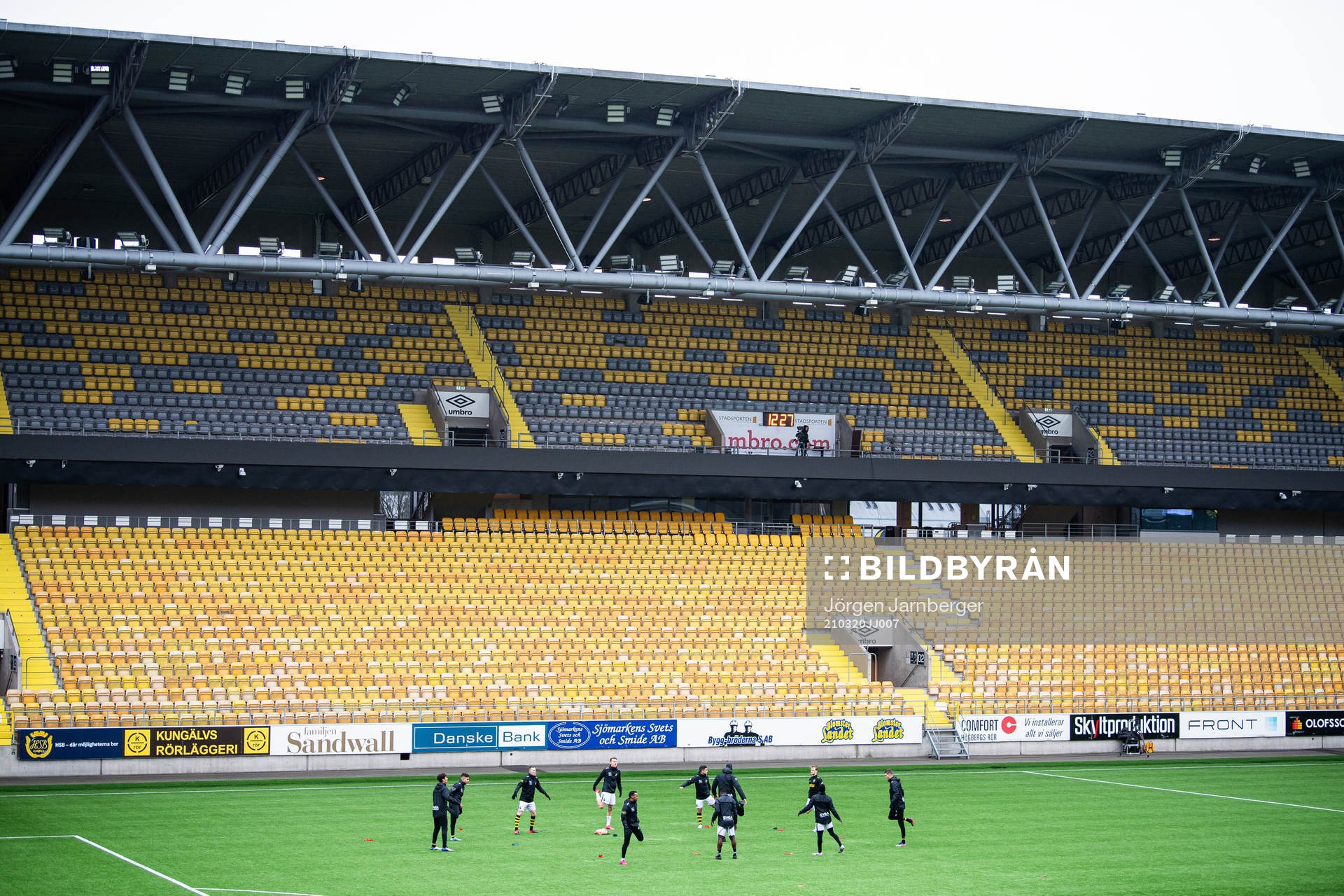 s spelare värmer upp