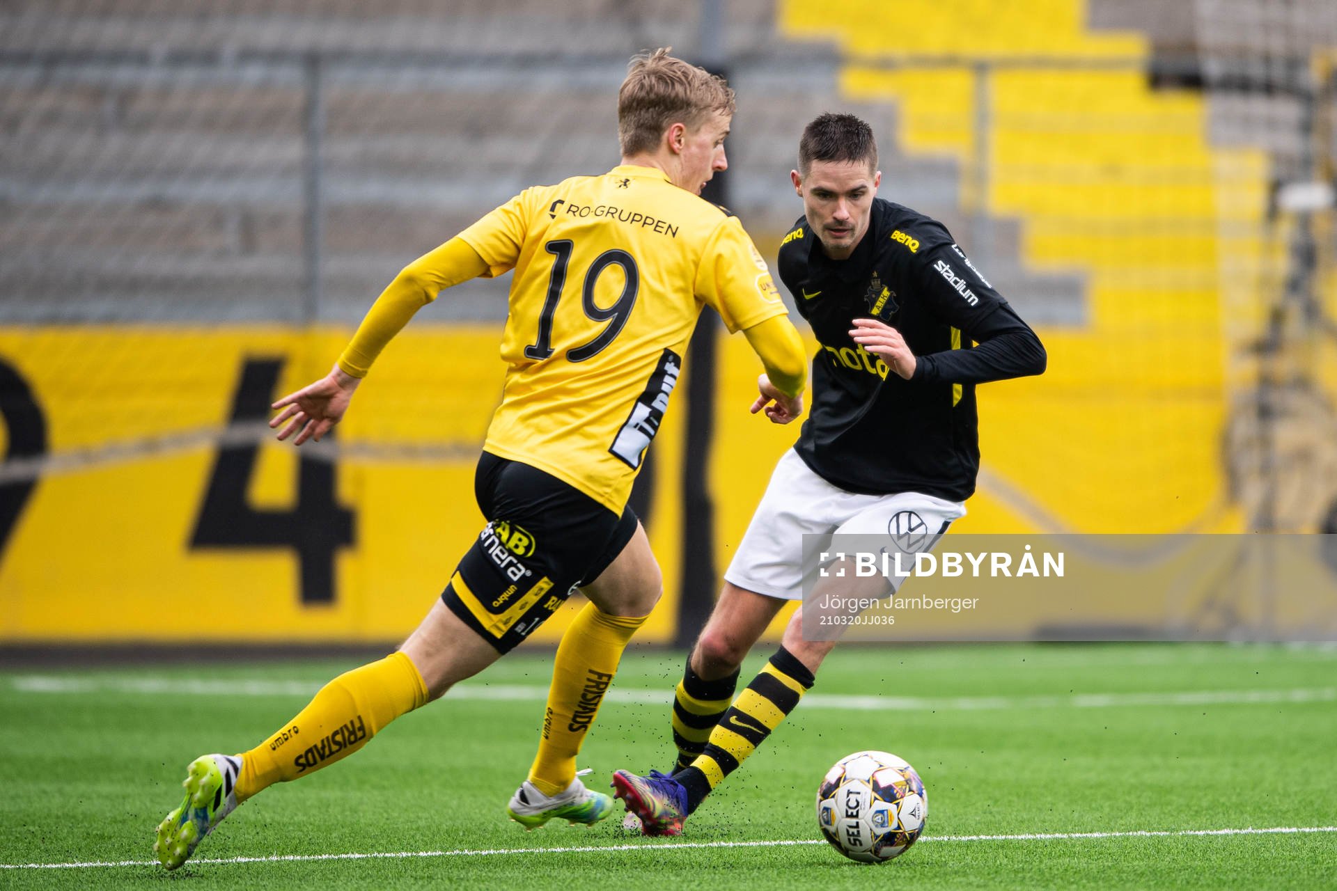 s Mikael Lustig