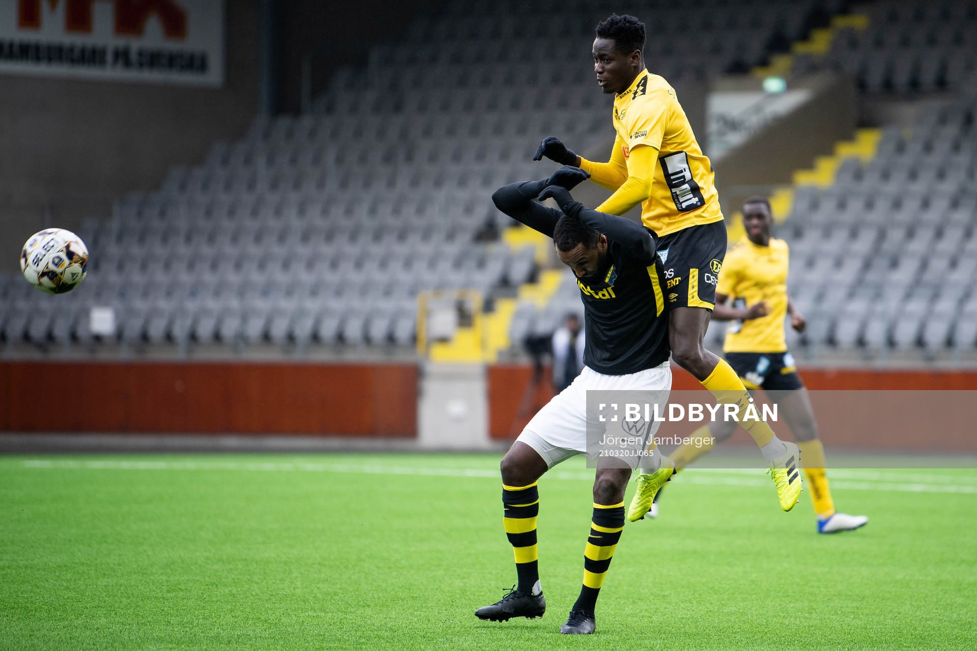 s Henok Goitom och Elfsborgs Joseph Stanley Okumu